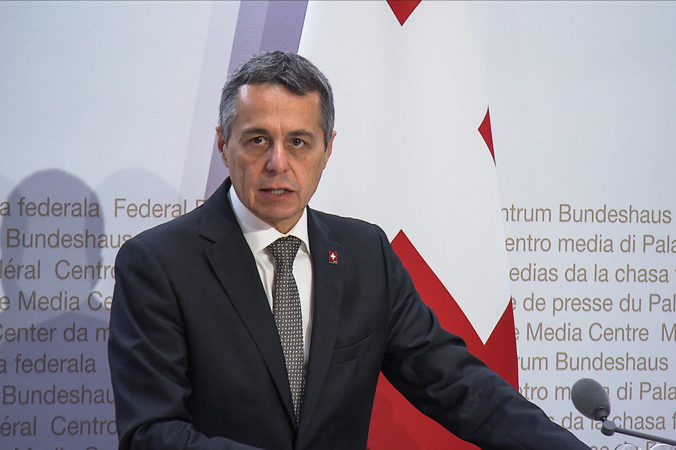 Rundschau vom 13.11.2019 Zitterpartie für Ignatzio Cassis (Bild): Attacken von links bis rechts