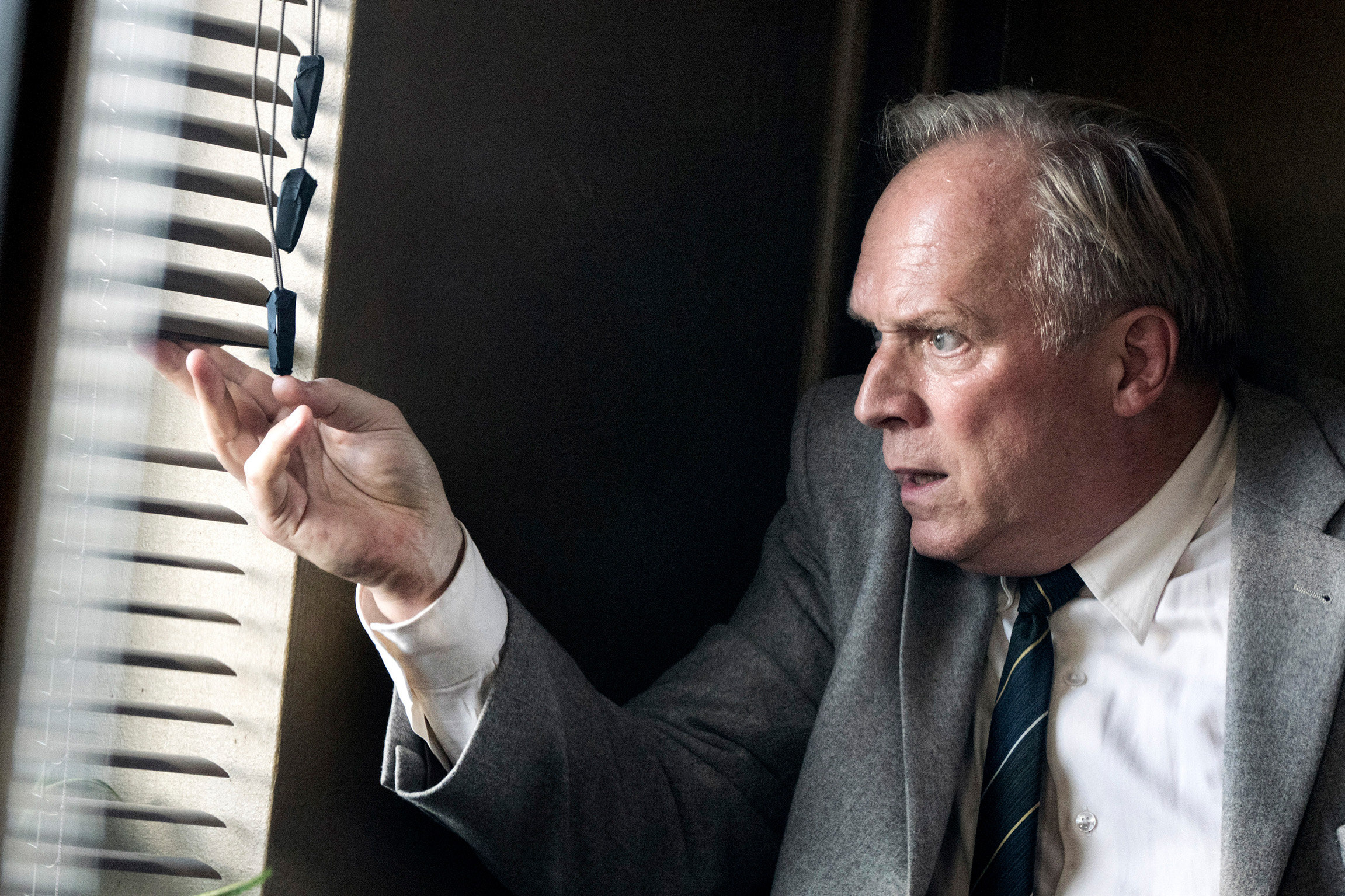 Tatort – Angriff auf Wache 08Es droht Gefahr: Ulrich Tukur als Felix MurotCopyright: SRF/HR/Bettina Müller