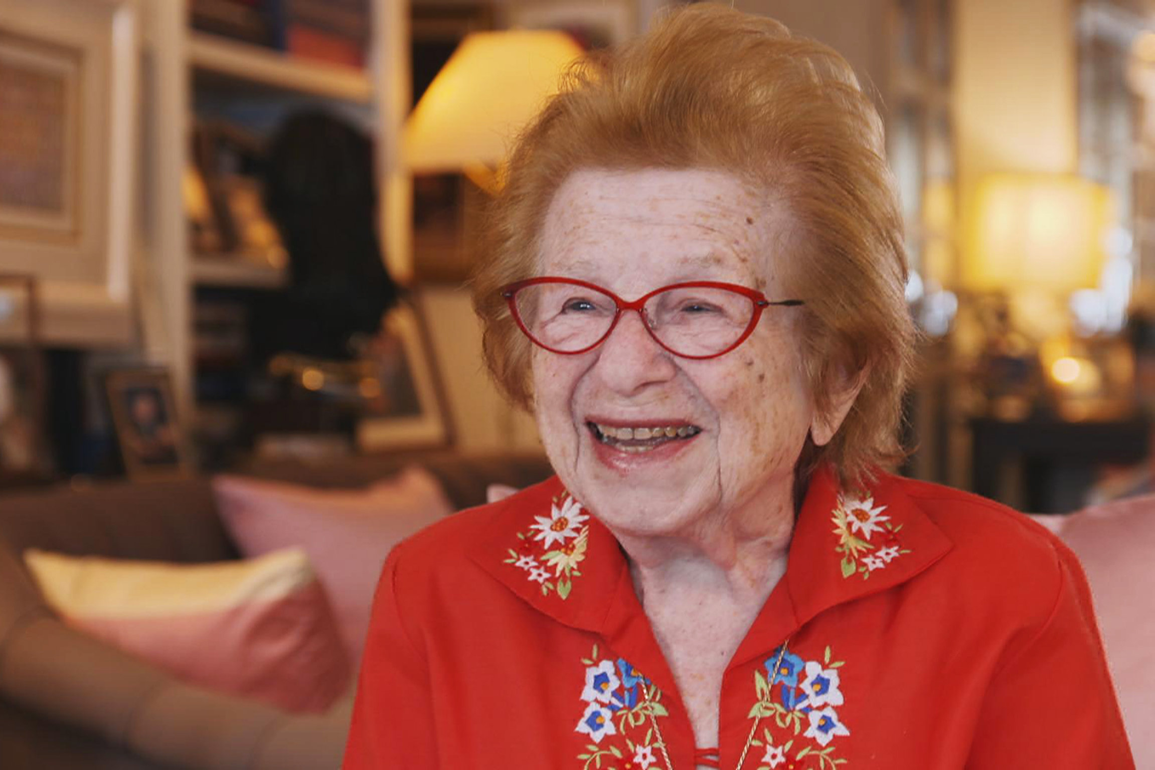 DOK Sexuelle Aufklärung – einst und heute Dr. Ruth Westheimer, Sexualtherapeutin «Dr.Ruth».