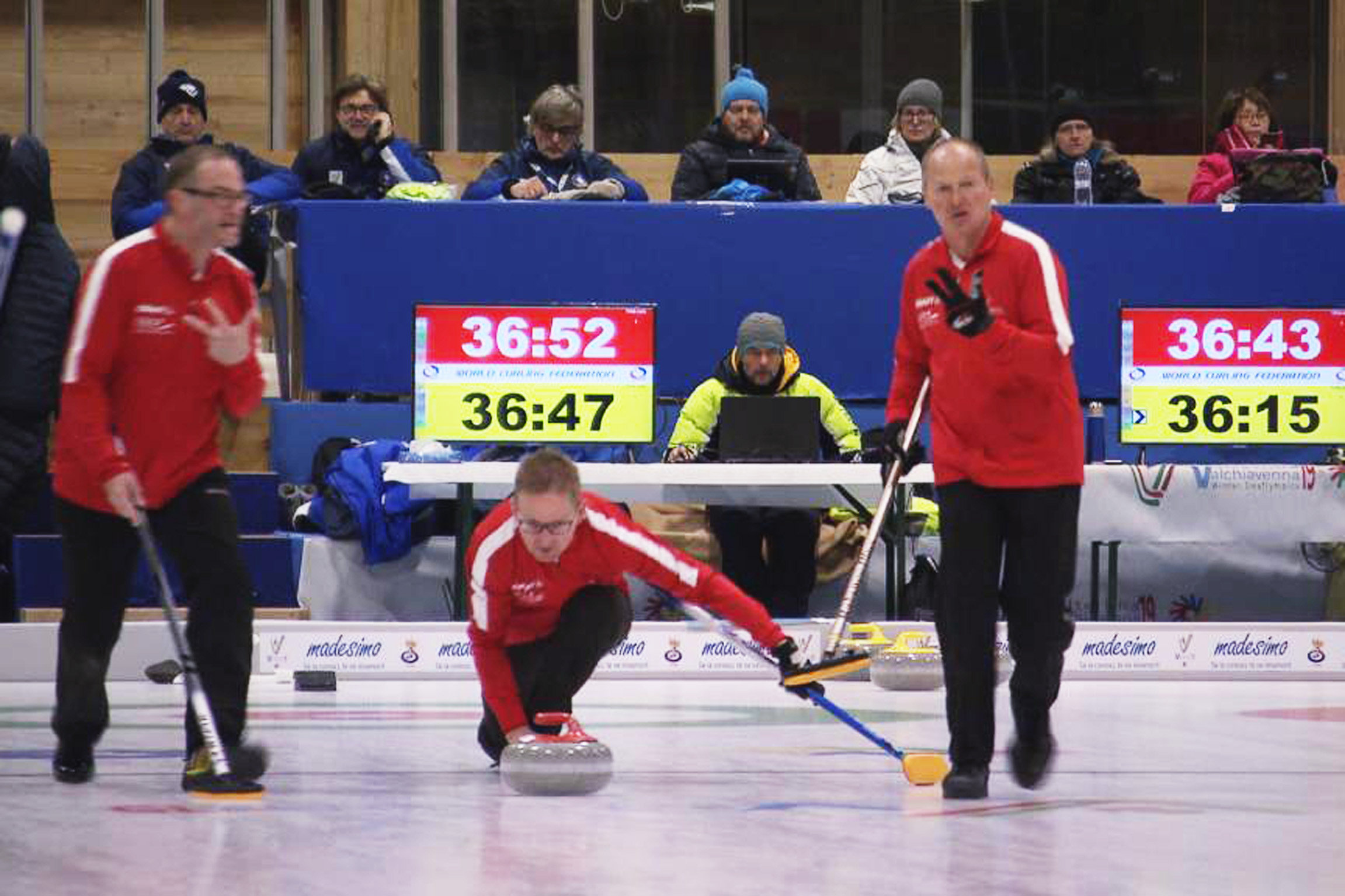 Signes - Die 19. Spiele sind eröffnet!Das Schweizer Curling Team an den Deaflympics