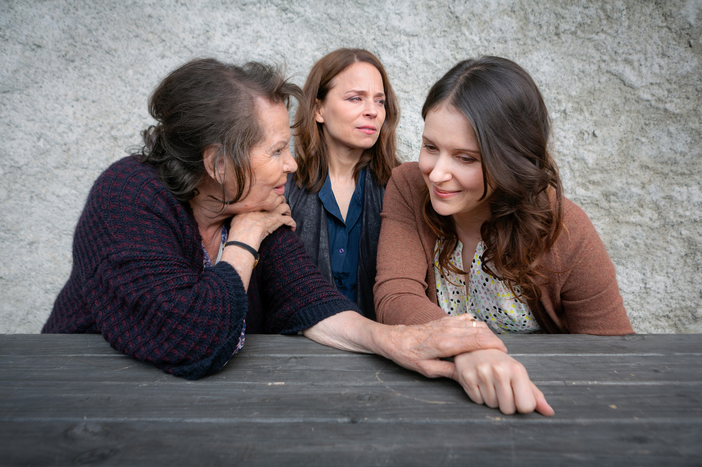 Kleine Lügen - Bulle v.l.Claudia Cardinale, Suzanne Clément et Elodie Bordas