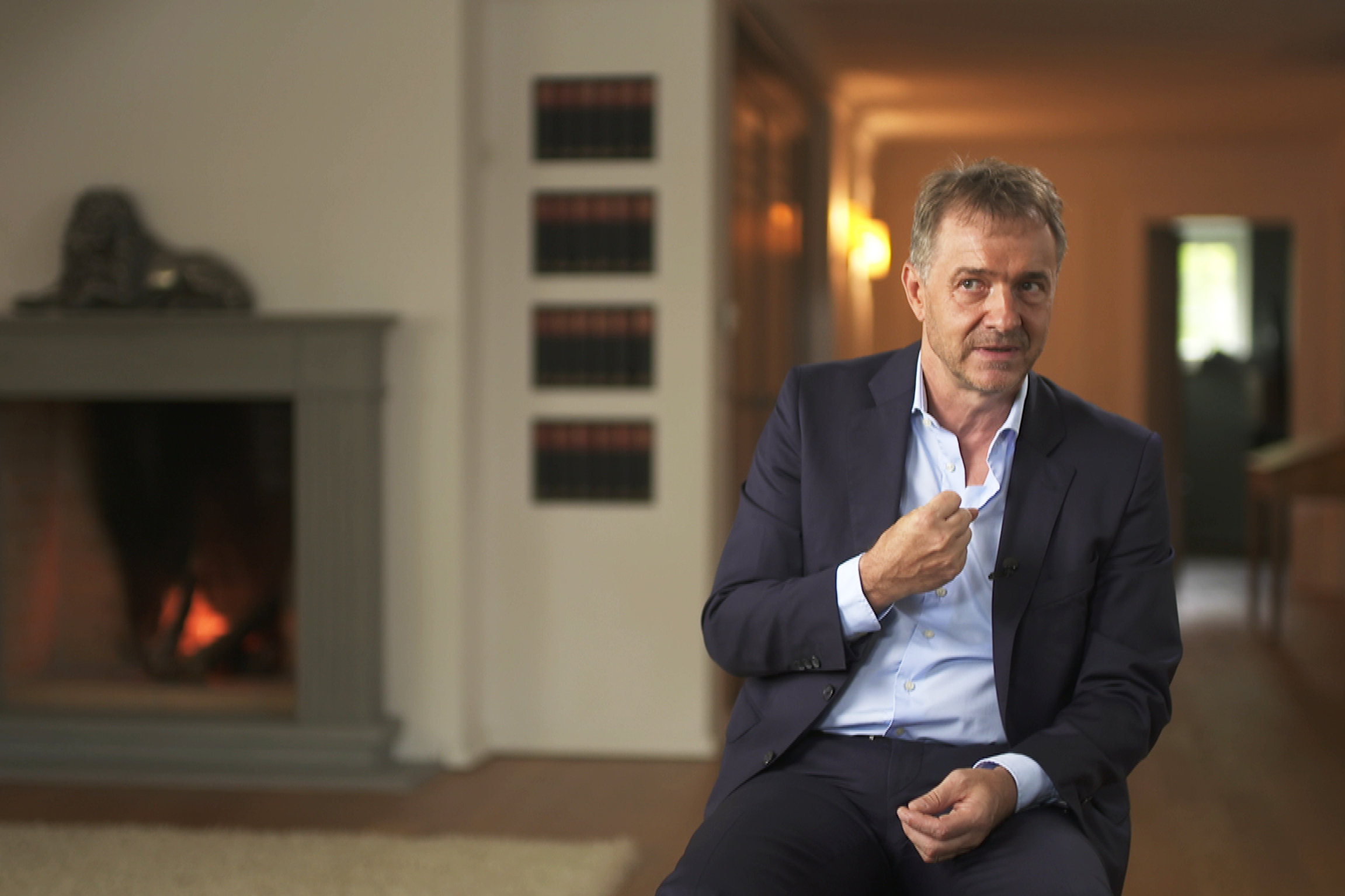 SRF DOK: Heim- und Verdingkinder – Die Aufarbeitung eines grossen Unrechts Guido Fluri ist der Urheber der sogenannte «Wiedergutmachungsinitiative».