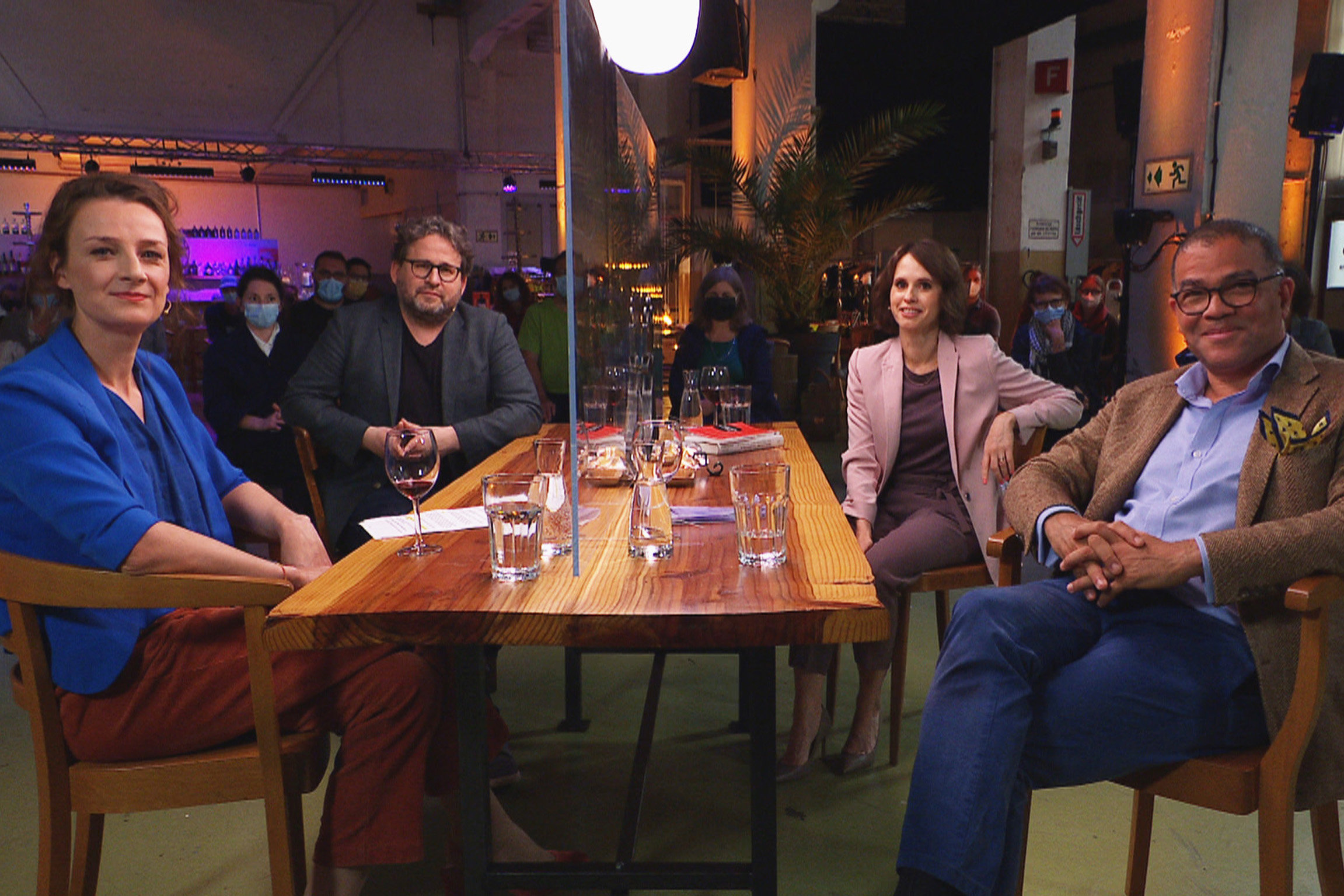 Sternstunde Philosophie Philosophischer Stammtisch: «Cancel Culture» als neuer Pranger? Franziska Schutzbach, Wolfram Eilenberger, Barbara Bleisch und Ijorna Mangold
