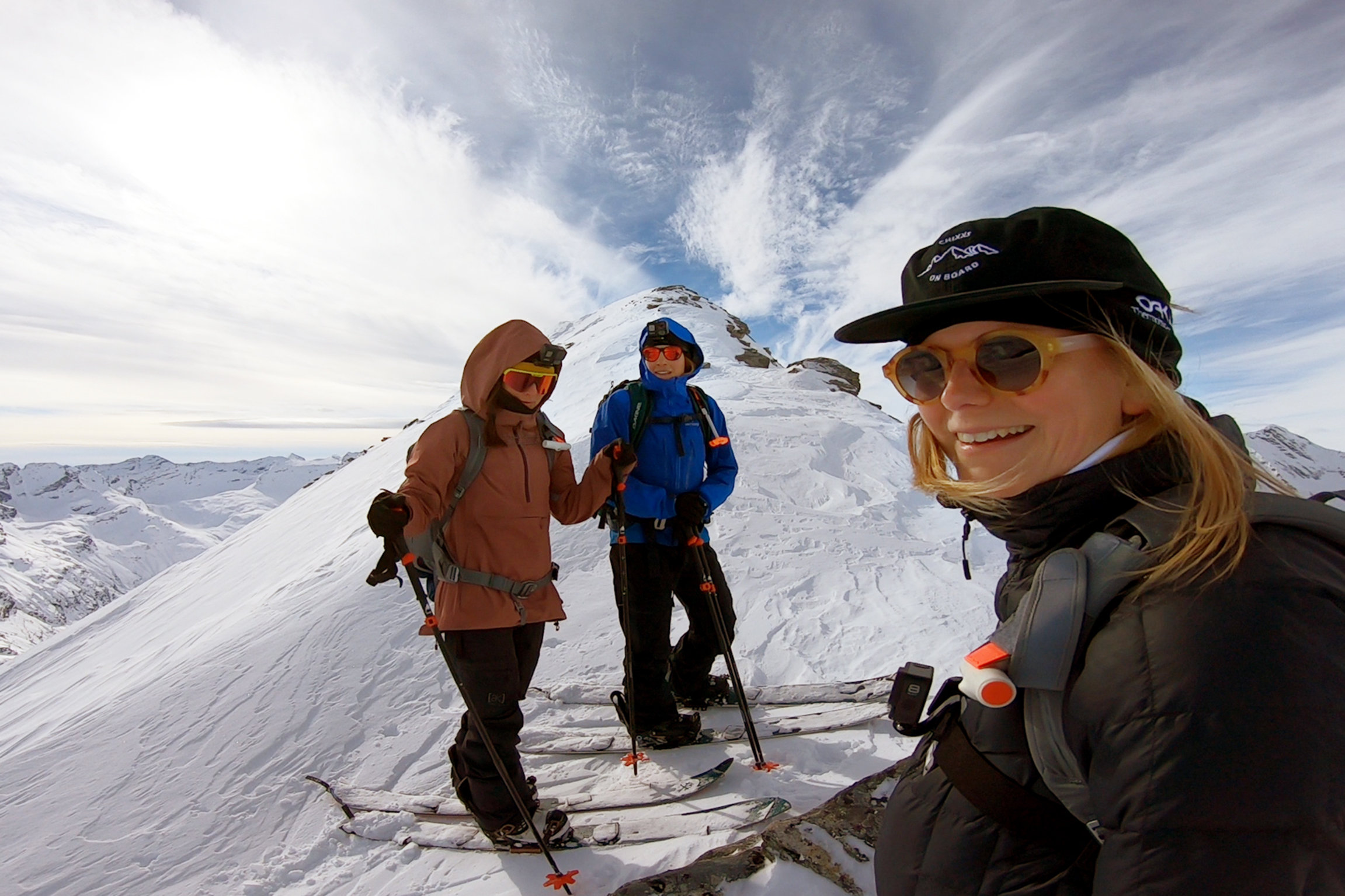 Keep on Powdering Die aufregendsten Touren der Schweiz Folge 1 Frunthorn: Andrea Binkert, Nina Danuser, Tanja Angst