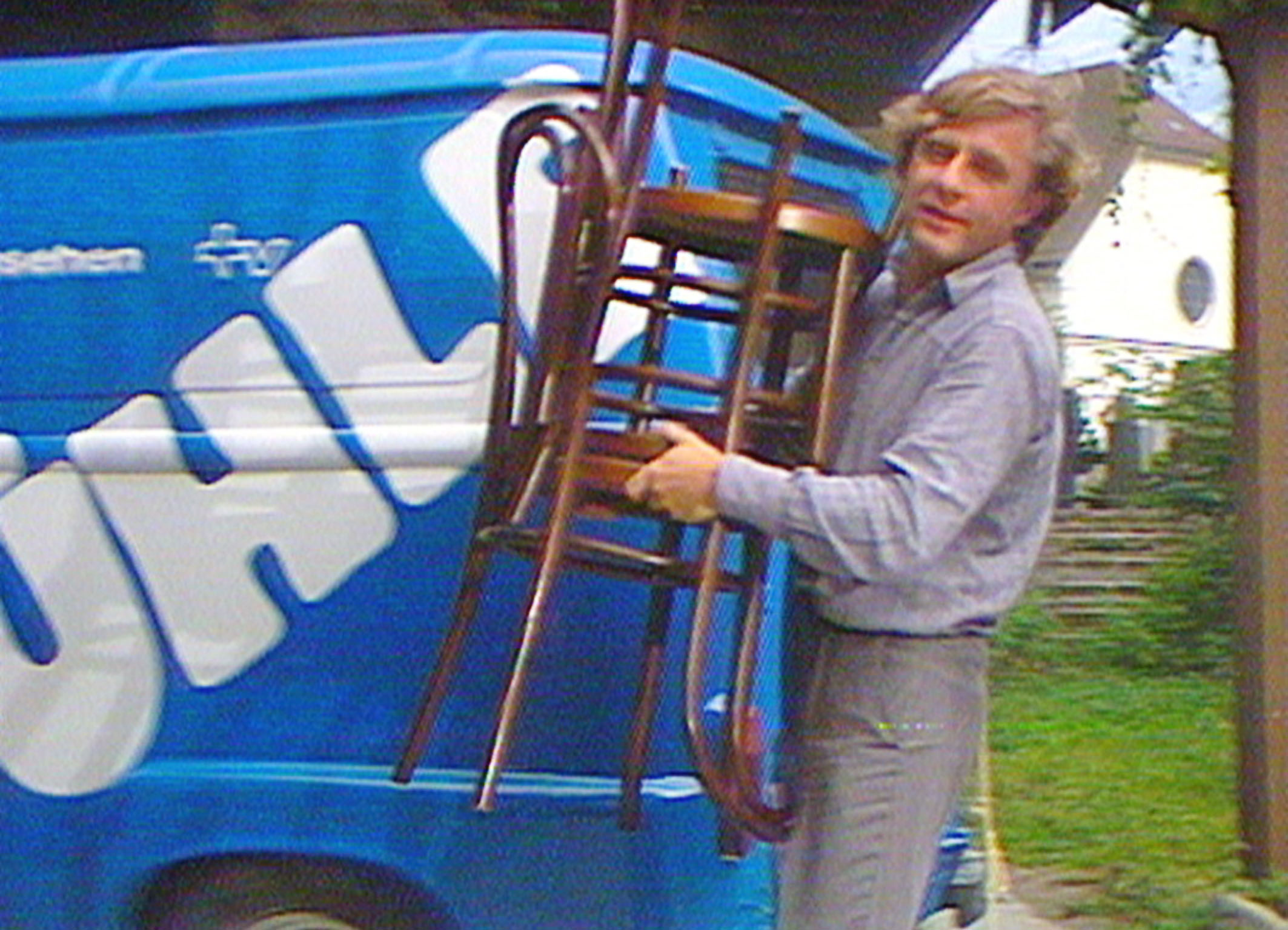3stuehle_1_2.jpg