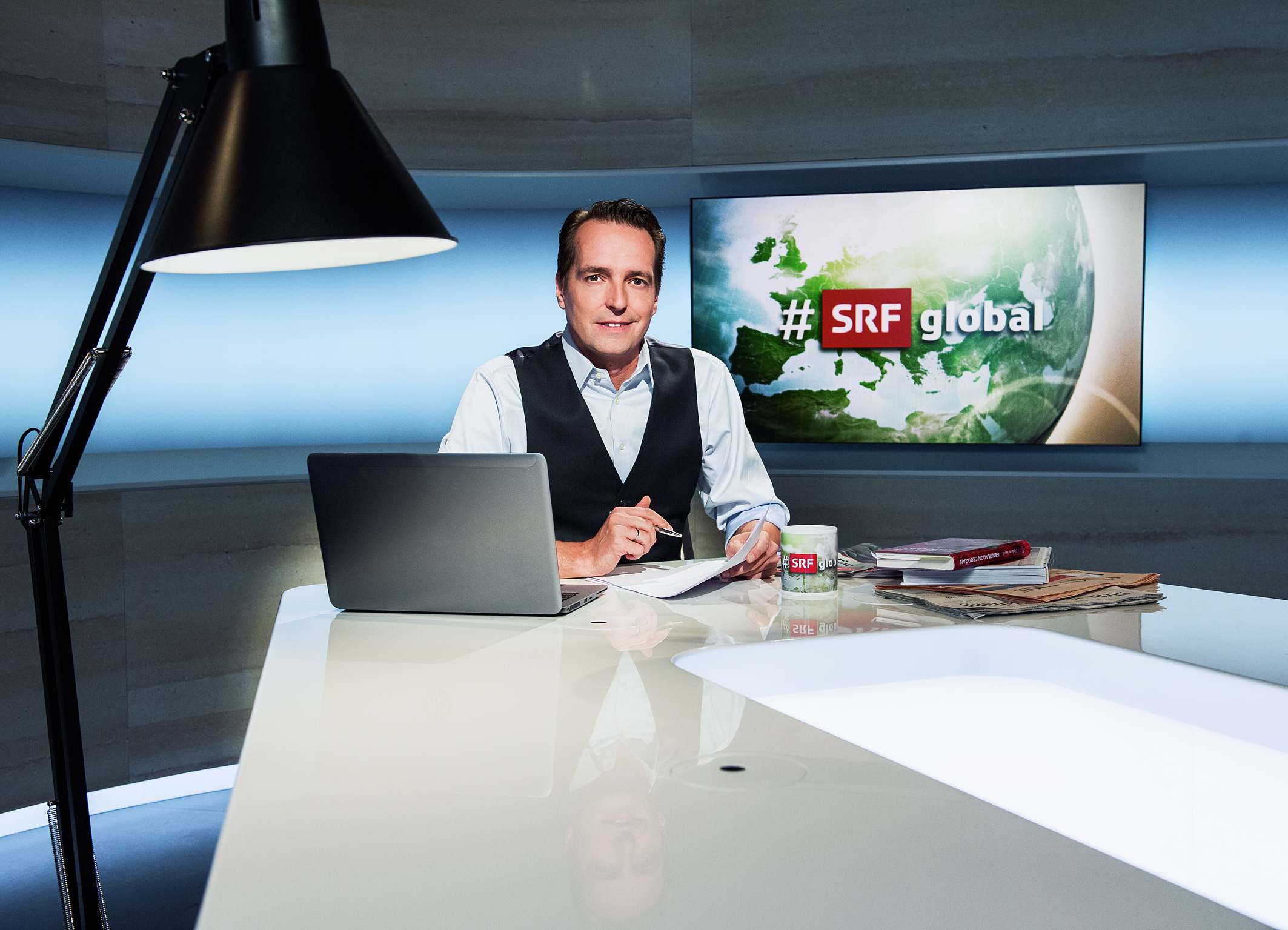 #SRFglobal Moderator Florian Inhauser