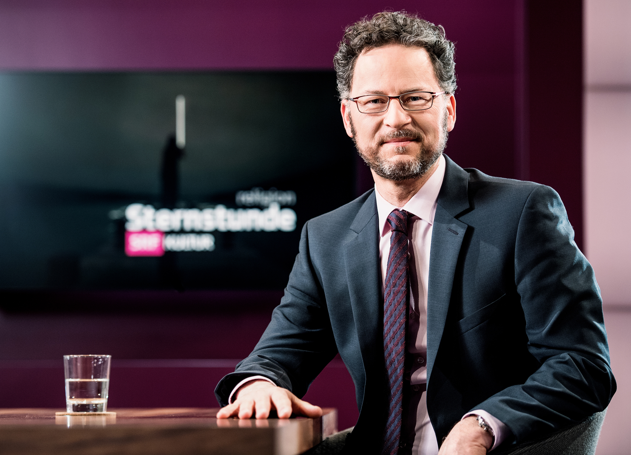 Norbert Bischofberger Moderator Sternstunde Religion