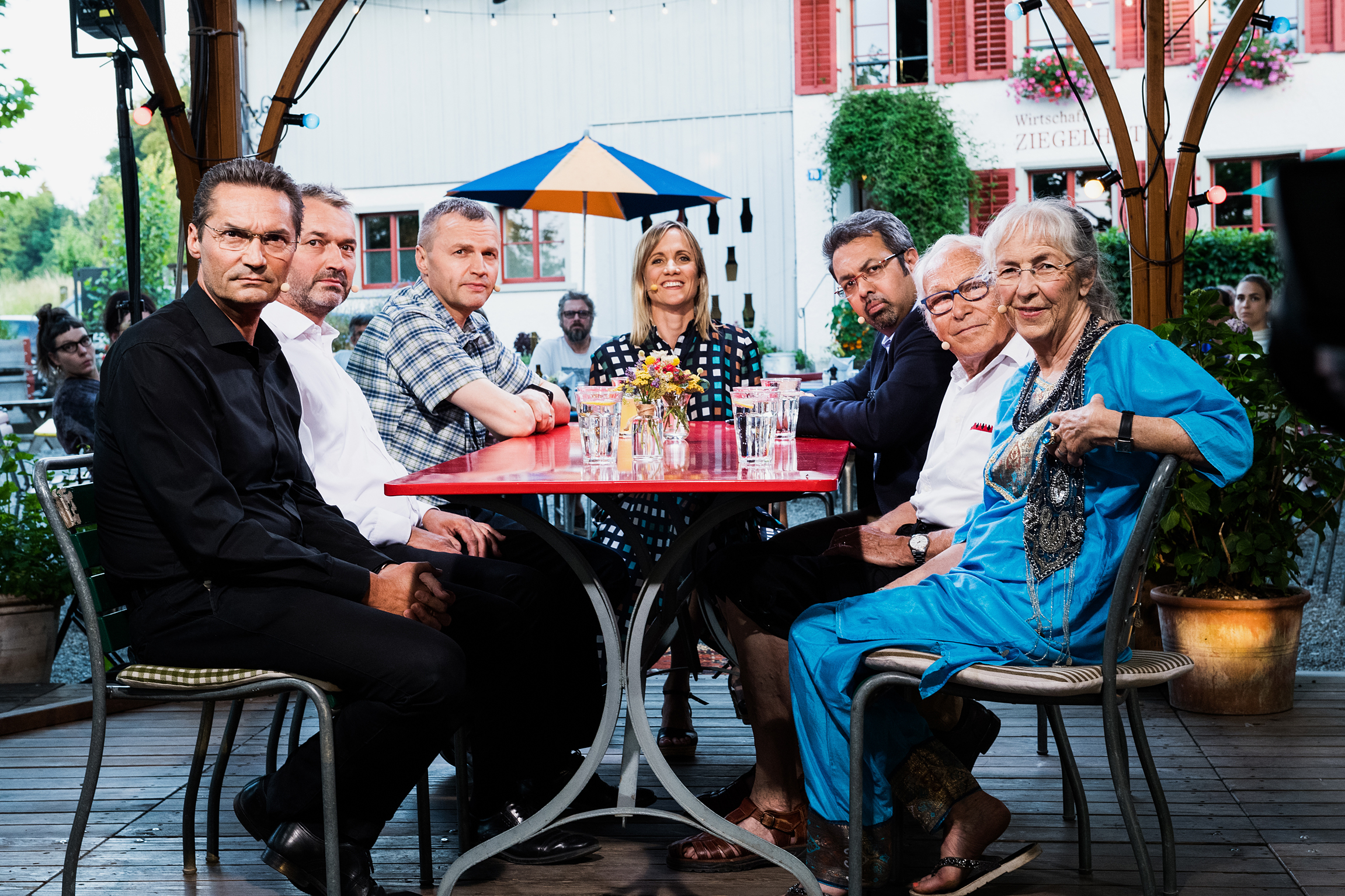 Club – Sommerserie Politikerdynastien Folge 4, v.l. im Uhrzeigersinn: Beat Guhl, Andreas Guhl, Bernhard Guhl, Moderatorin Barbara Lüthi, Nik Gugger, Fritz Gugger, Elisabeth Gugger