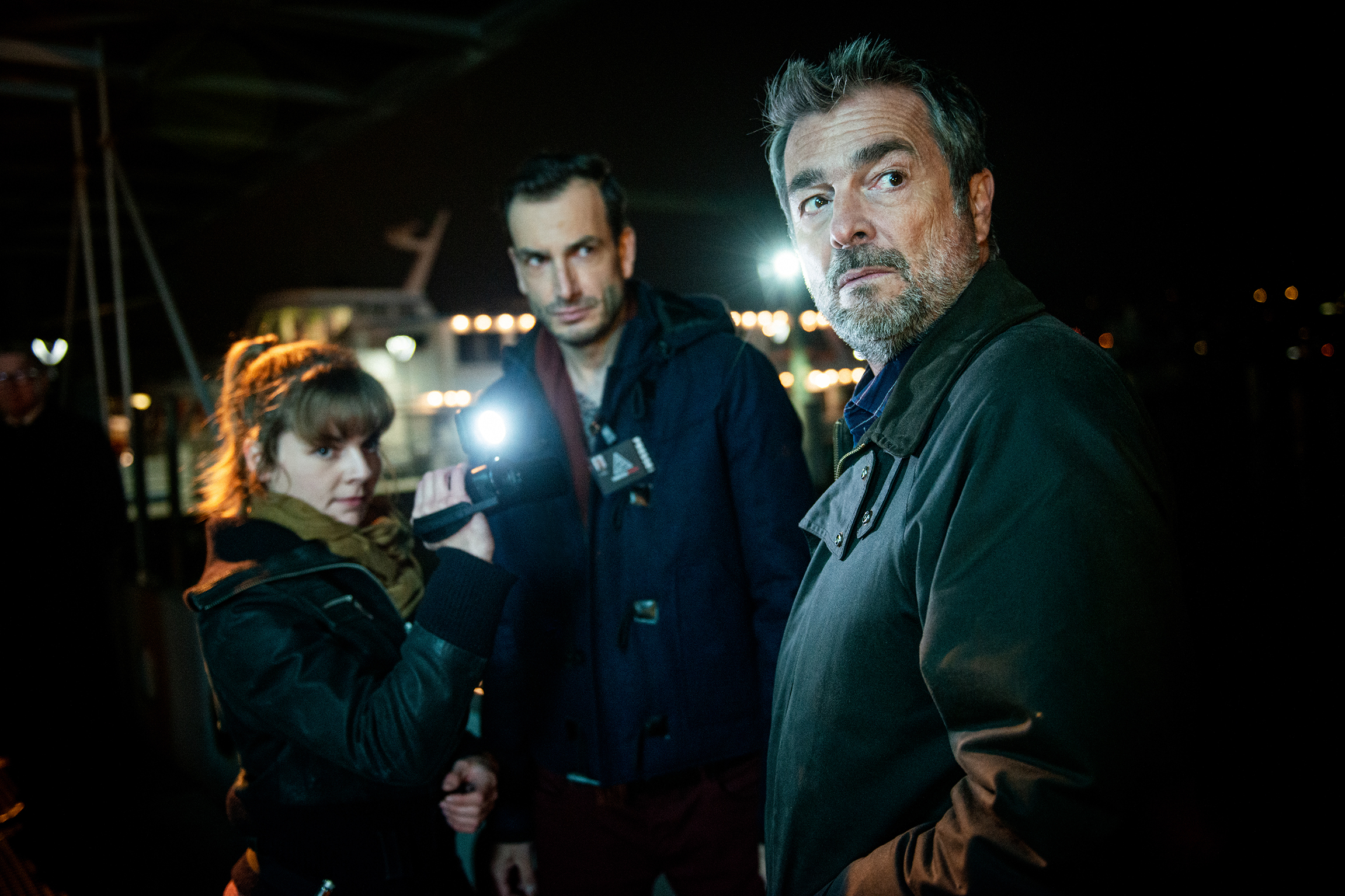 Tatort – Der Elefant im Raum SRF Schweizer Film 2019 Regie: Tom Gerber Kamera: Jan Mettler Produktion: Turnus Film Motiv 2 Am Hafen: Reto Flückiger (Stefan Gubser) unter steter Beobachtung von Frédéric Roux (Fabian Krüger), einem aggressiven News-Portal-Betreibers.