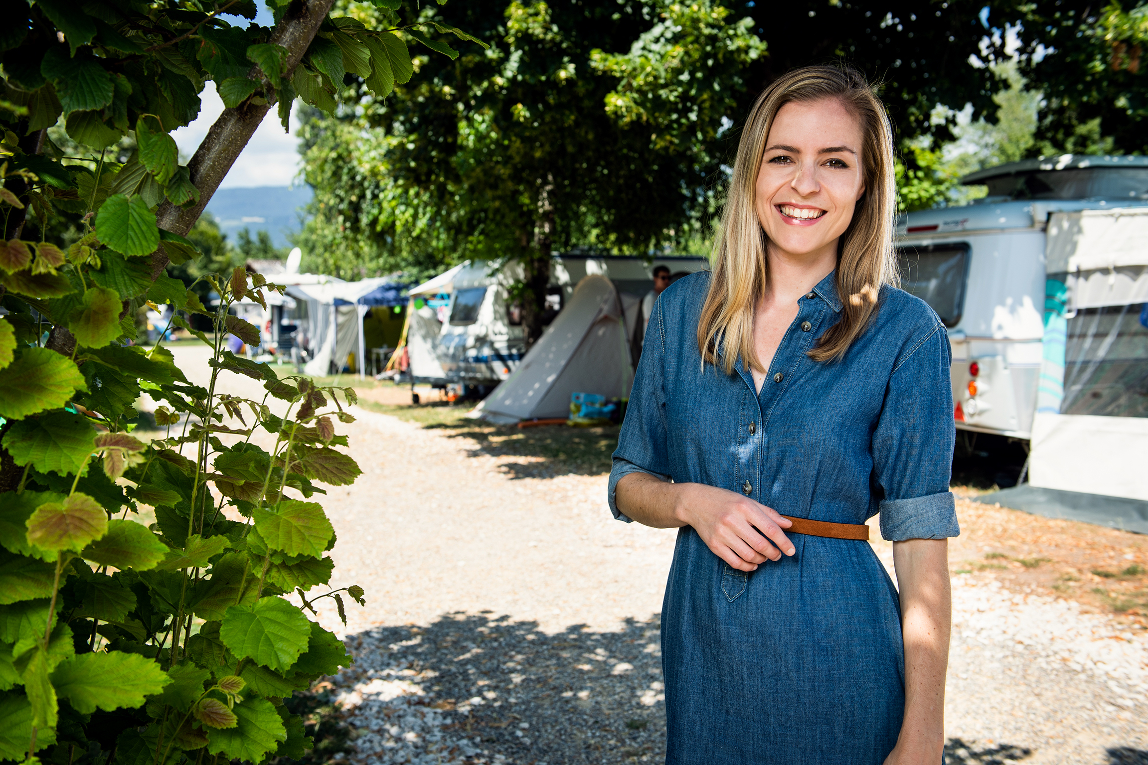 Katharina Locher Moderatorin Schweiz aktuell Sommerwochen: Camping