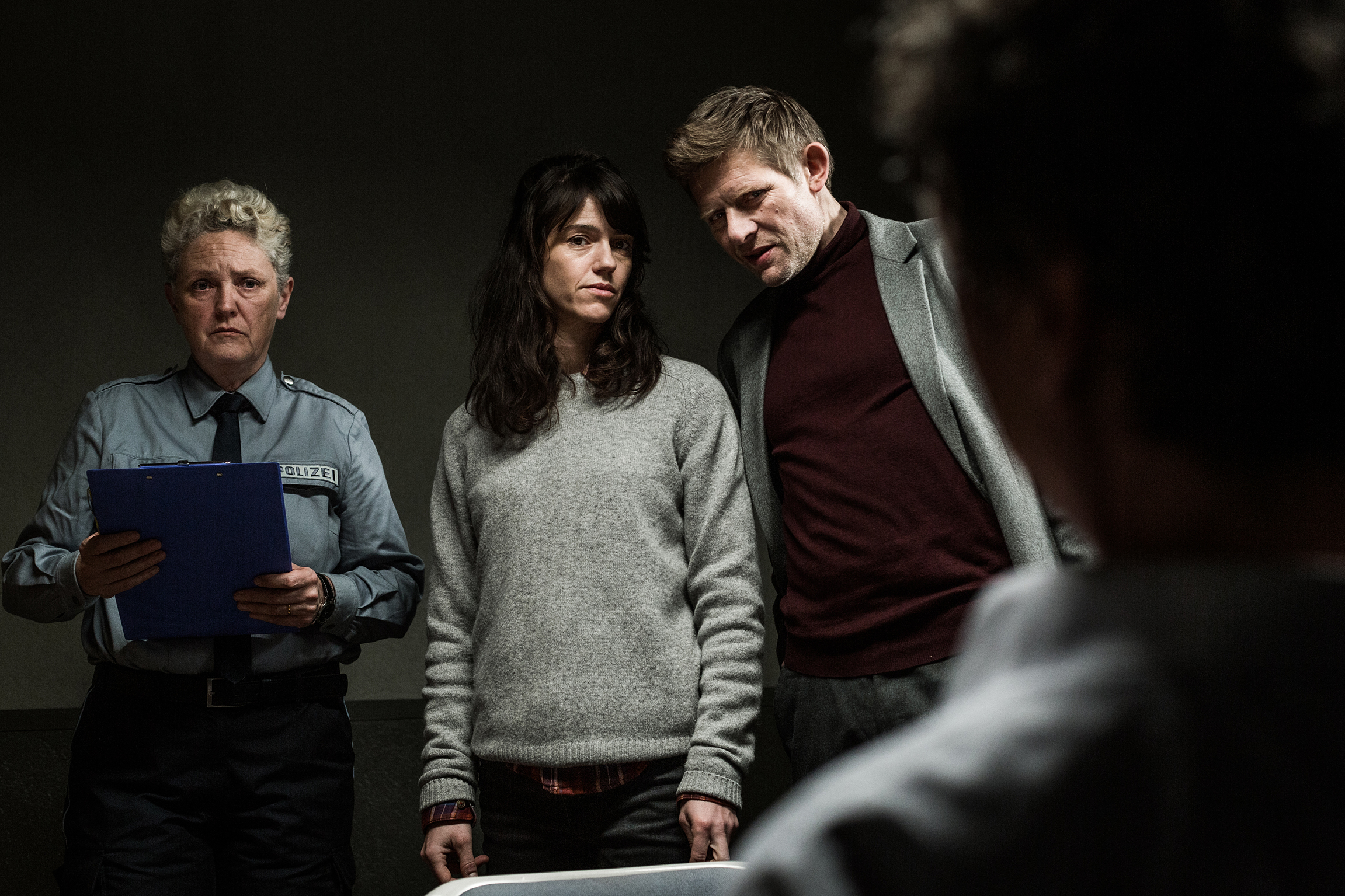 Wilder Staffel 2 Folge 5 Nehmen Verbrecher in die Mangel Manuela Biedermann (Susann Walter) Sarah Spale (Rosa Wilder) Marcus Signer (Manfred Kägi) Peter Zumstein (Toni Amberg)