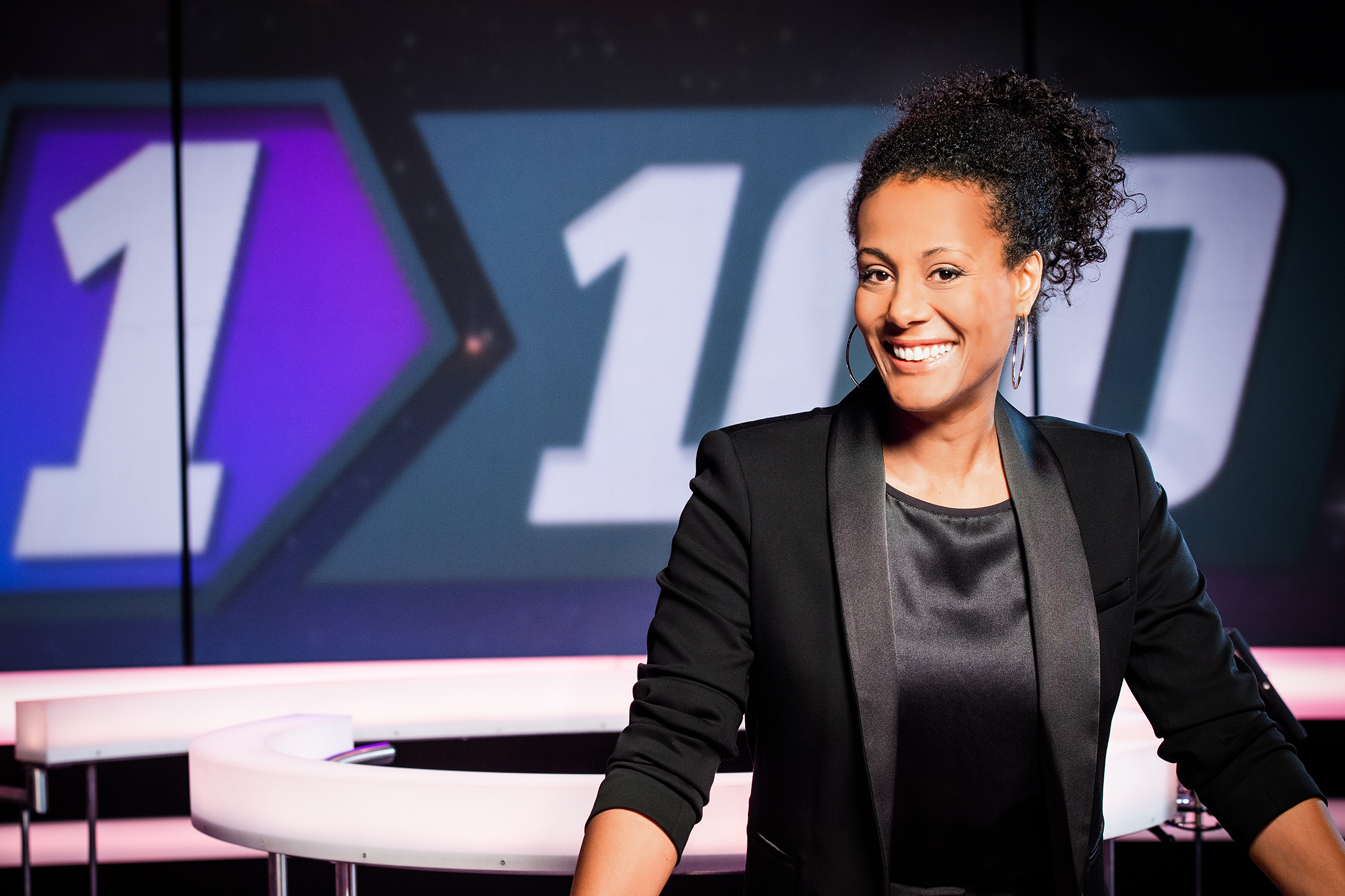 Angélique Beldner Moderatorin 1 gegen 100 2019