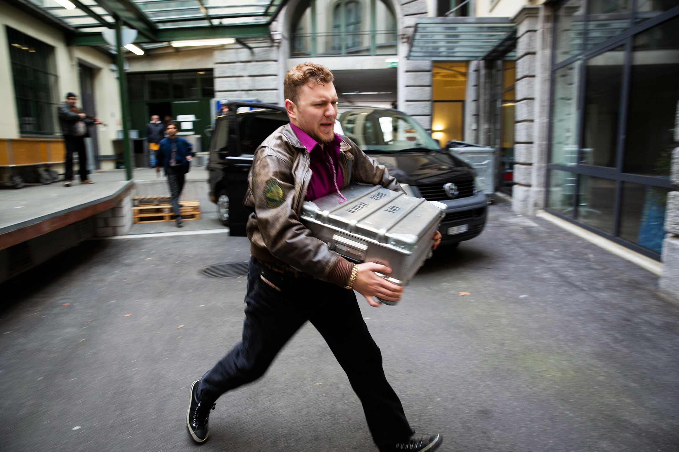 Es geschah am Der Postraub des Jahrhunderts Davide Gallace als Zoran Veljkovic. 2020