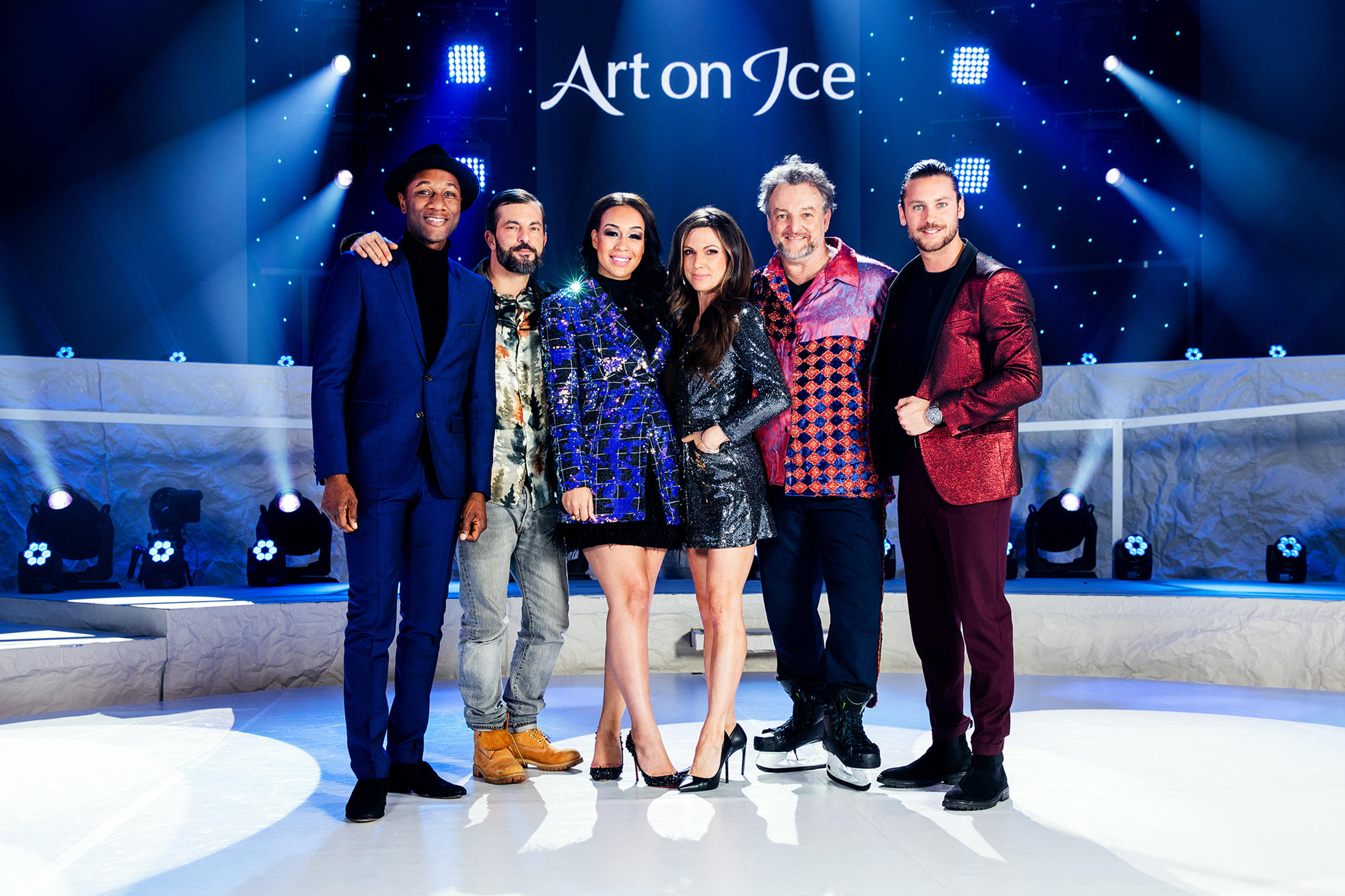 Art on Ice 2020 v. l. Aloe Blacc, Bligg, Rebecca Ferguson, Moderatorin Viola Tami, Marco Rima und Bastian Baker