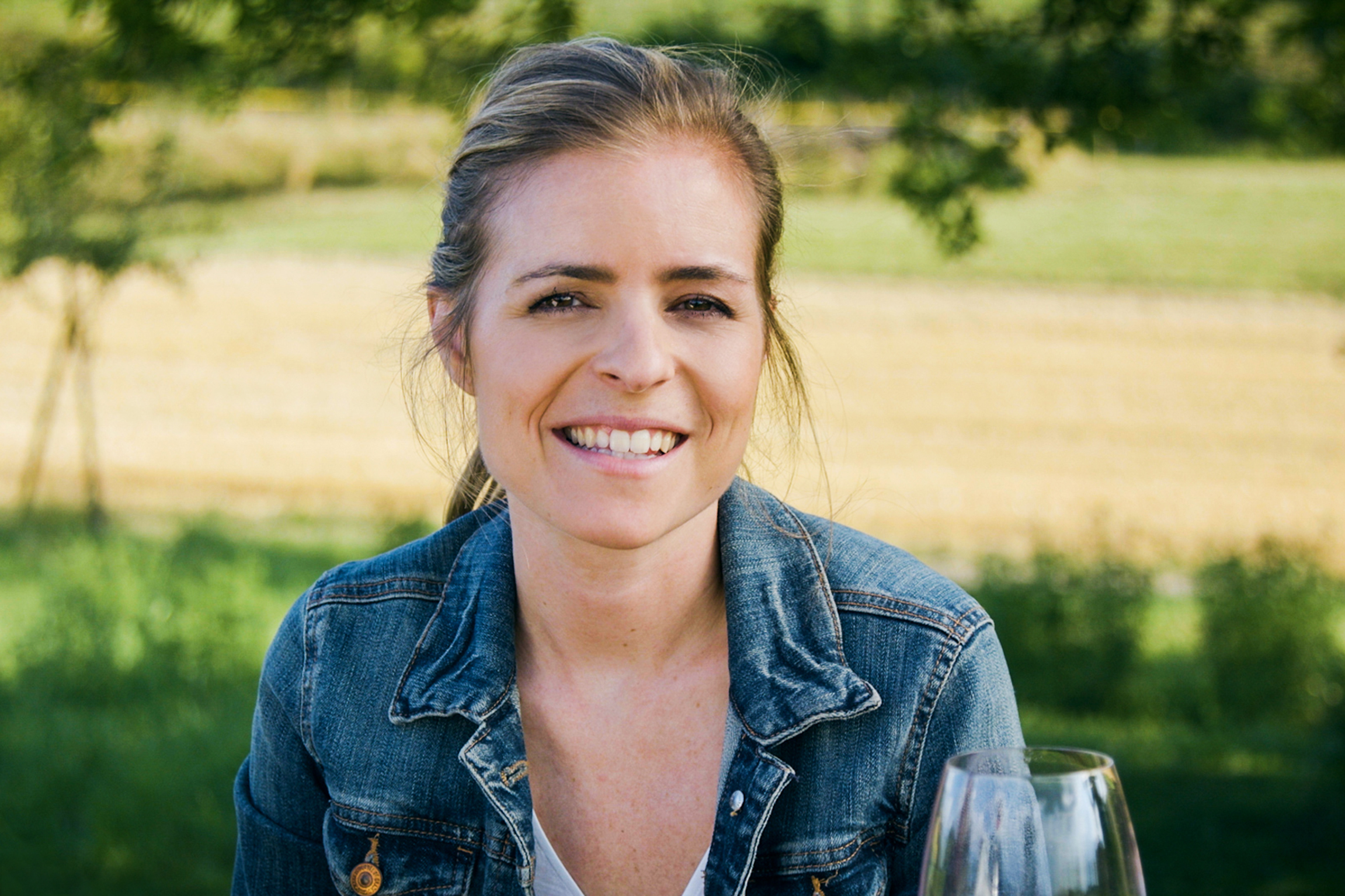 Hinter den Hecken mit Moderatorin Katharina Locher