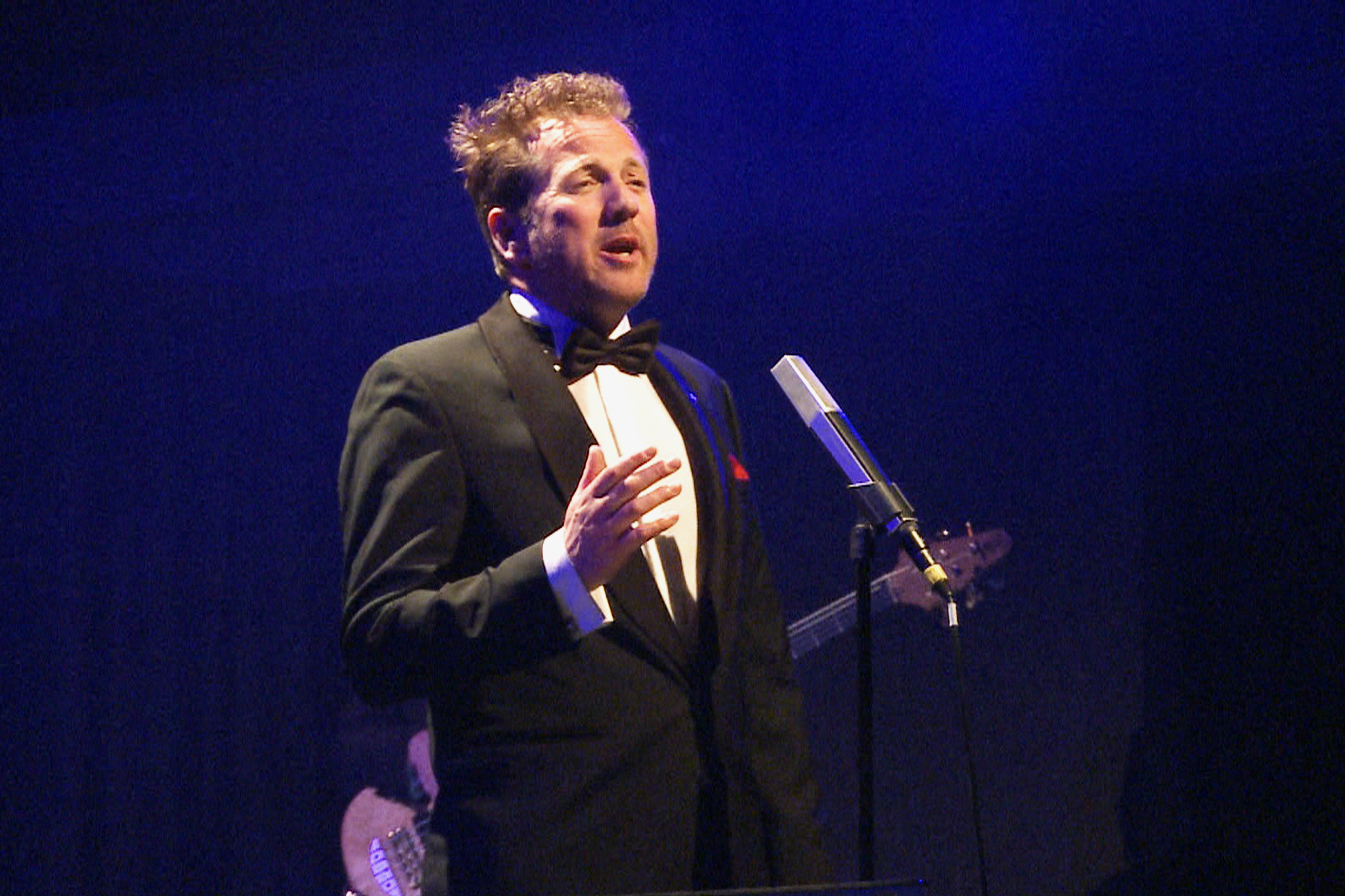 Reporter: Christian Jott Jenny – Der Präsident als Entertainer Christian Jott Jenny - Entertainer, Tenor und Gemeindepräsident St. Moritz