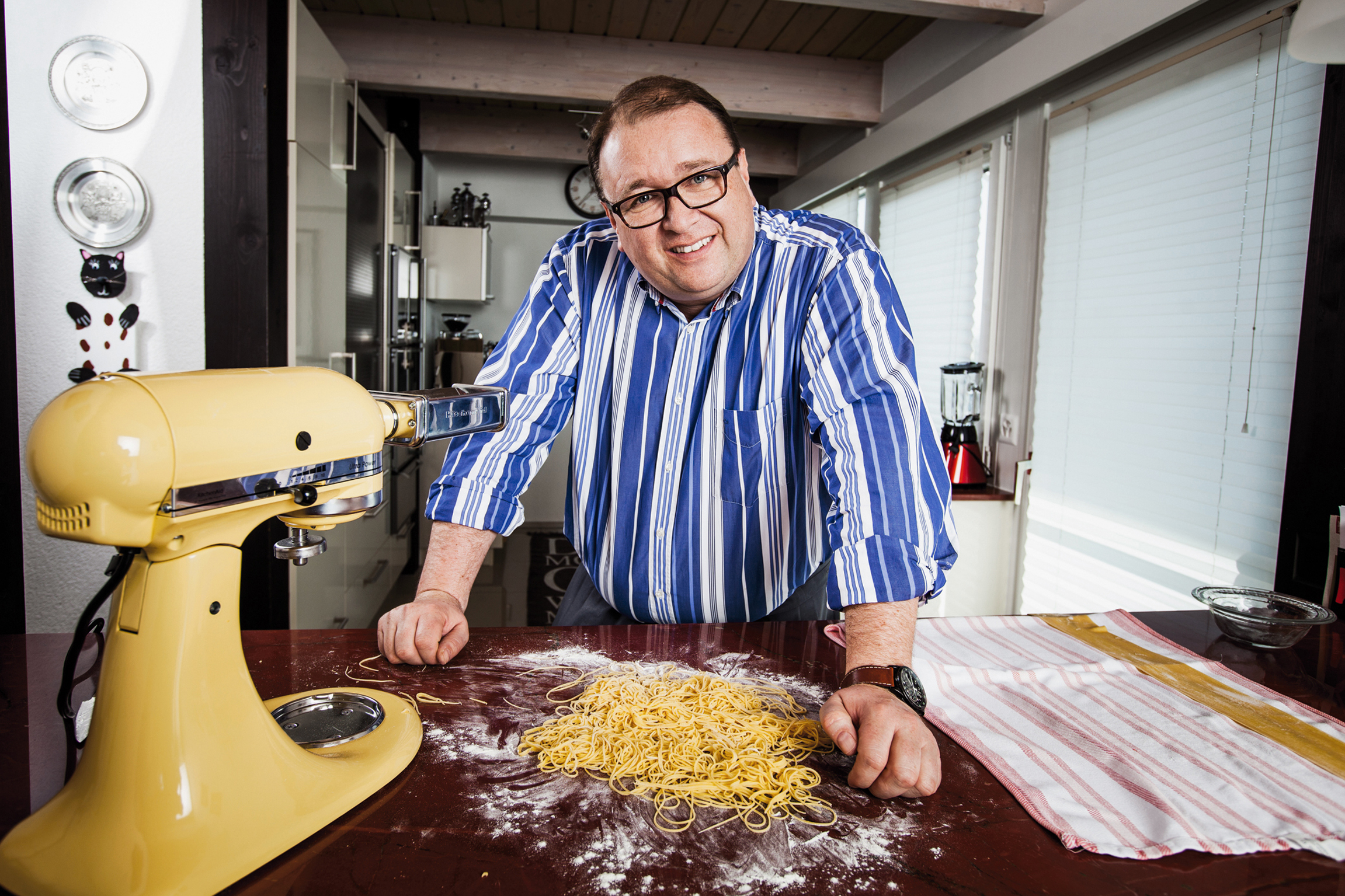 SRF bi de Lüt - Heimweh Daniel Wechsler will in Spanien ein eigenes Restaurant eröffnen. 2020