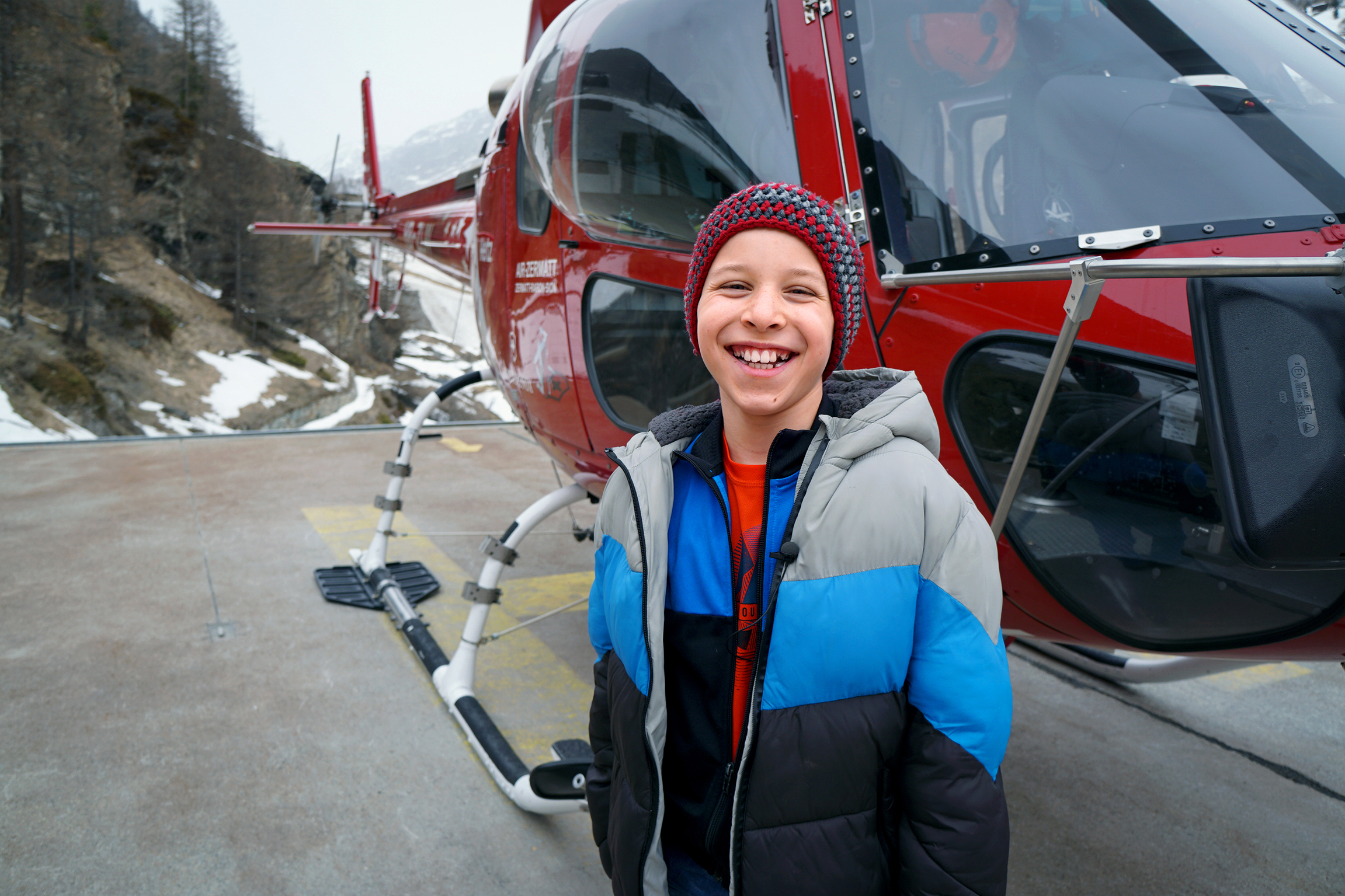 Anna erfüllt Wünsche Thierrys (Bild) Traum wird wahr, der 11-Jährige aus Dintikon (AG) ist grosser Helikopter-Fan. In die Luft begleitet wird er von seiner grossen Schwester Evelyne und natürlich Anna Zöllig