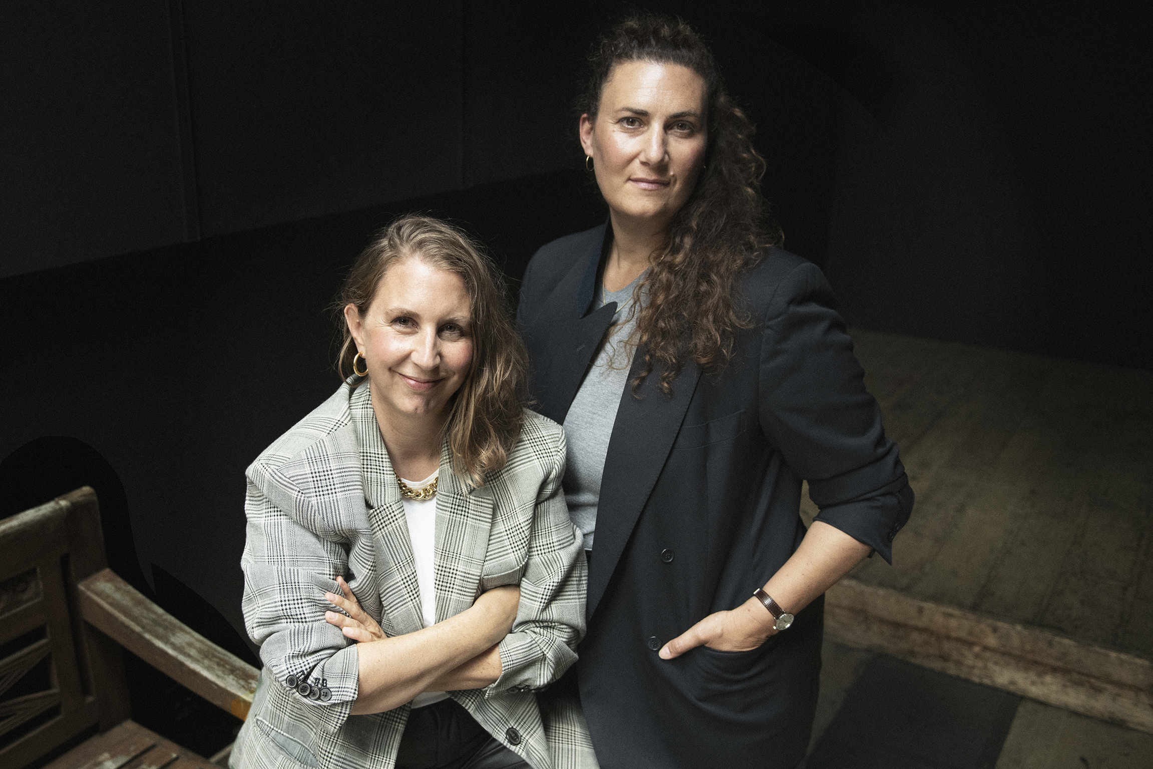 Martina Loepfe und Caterina Soldani Mit Caterina Soldani und Martina Loepfe prägen ab August 2021 zwei neue Styling Directors das Erscheinungsbild der Moderatorinnen und Moderatoren von SRF. 2021