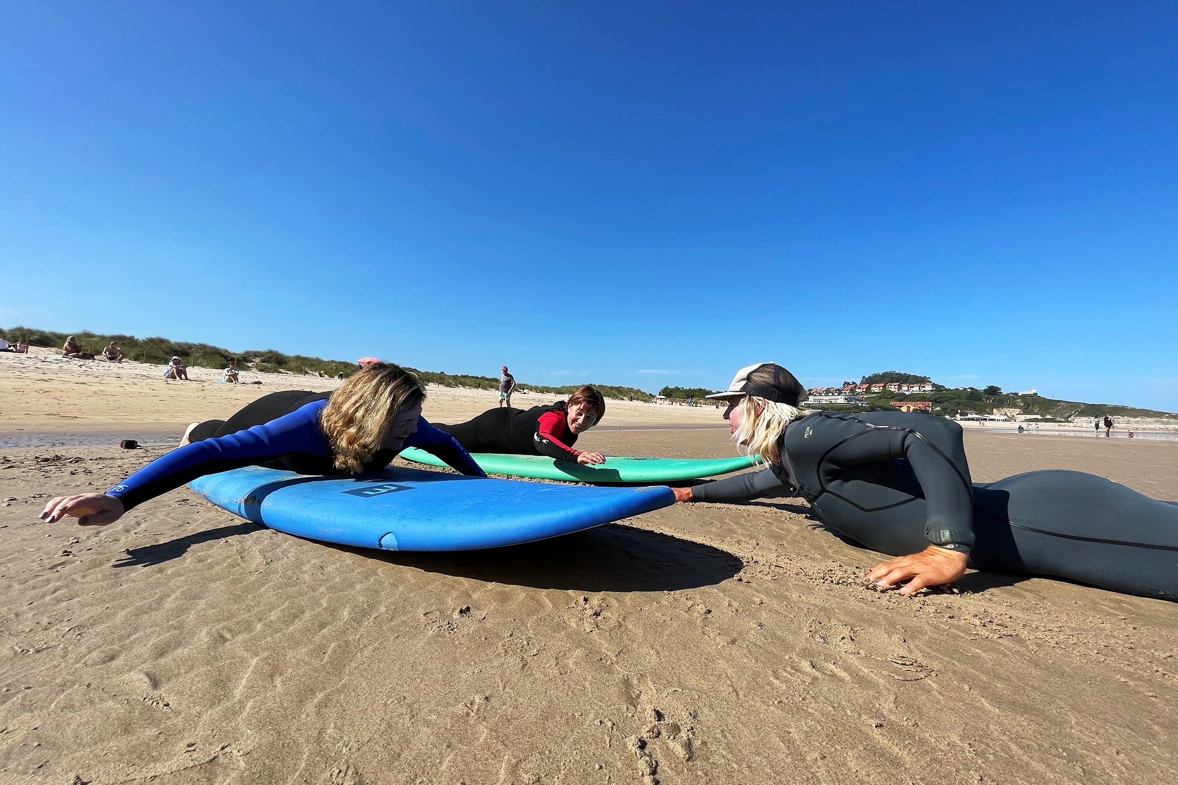 Wenn Landfrauen reisen Nordspanien Staffel 4 Folge 1 Die Landfrauen beim Surftraining an der Atlantikküste 2020