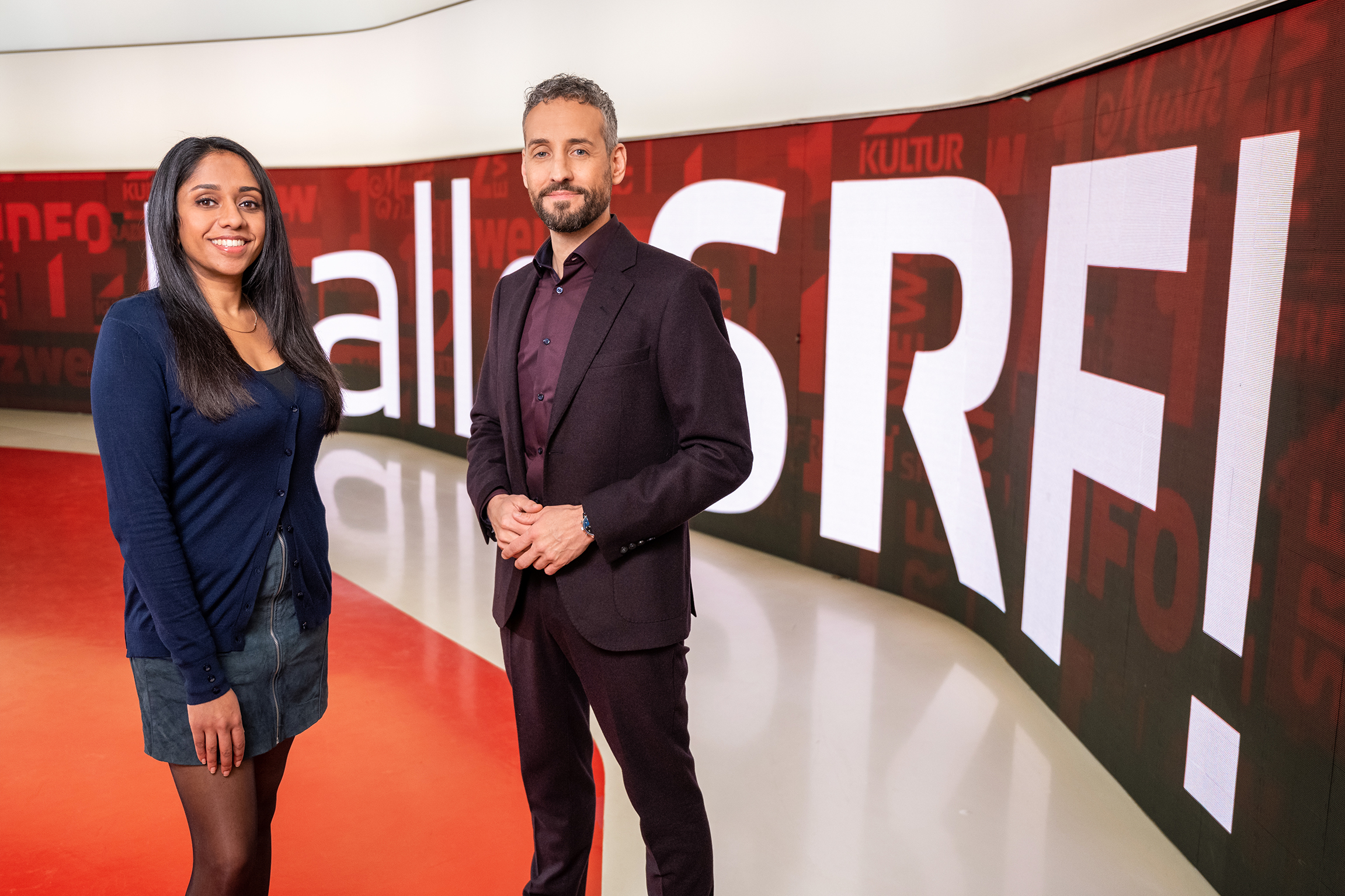 Hallo SRF! Tama Vakeesan und Mario Grossniklaus moderieren die TV-Sendung am 12. Januar 2022