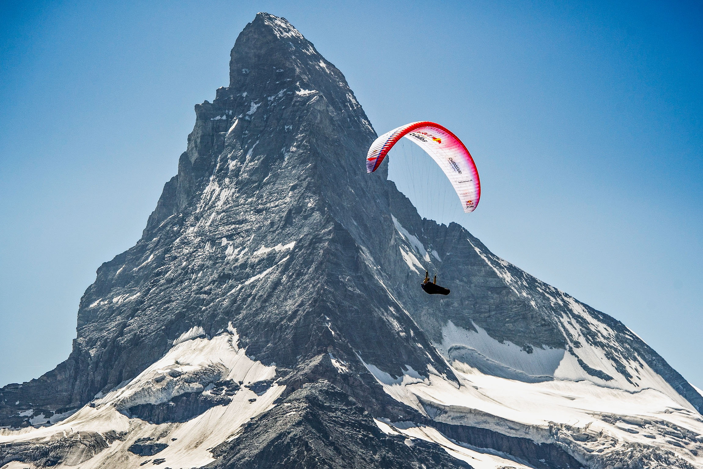 Keep on FlyingFolge 1Vor dem Matterhorn: Chrigel MaurerCopyright: SRF/Matthias Lüscher