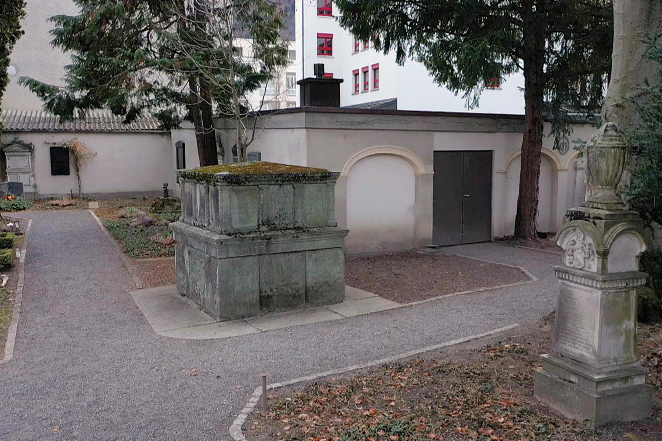 ZeitblendeDer Nazi-Stein: Der Geschichtspodcast Zeitblende über ein vergessenes Denkmal mitten in Chur.Copyright: SRF