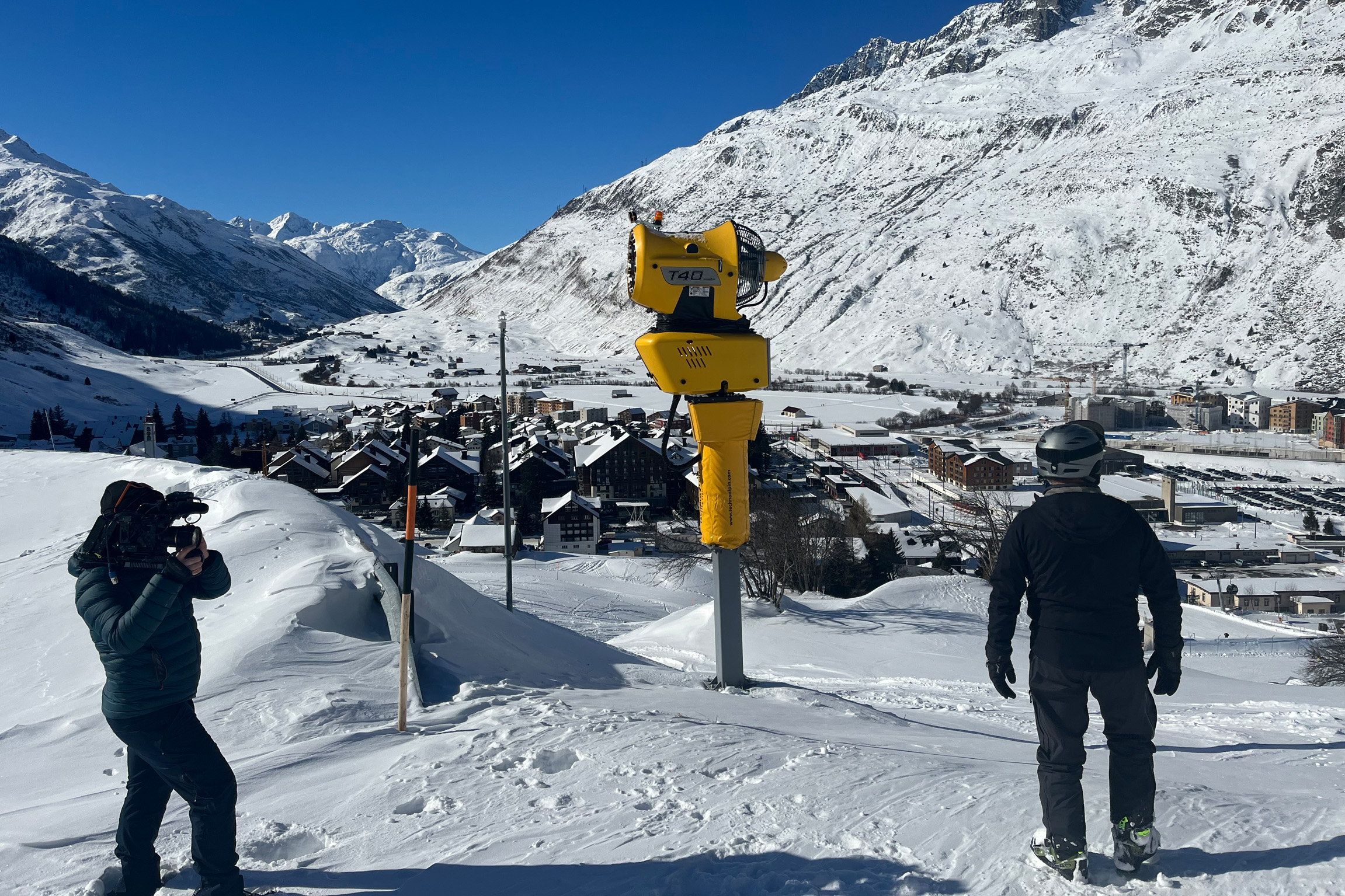 EinsteinIst das Skifahren noch zu retten?Auf der PisteCopyright: SRF