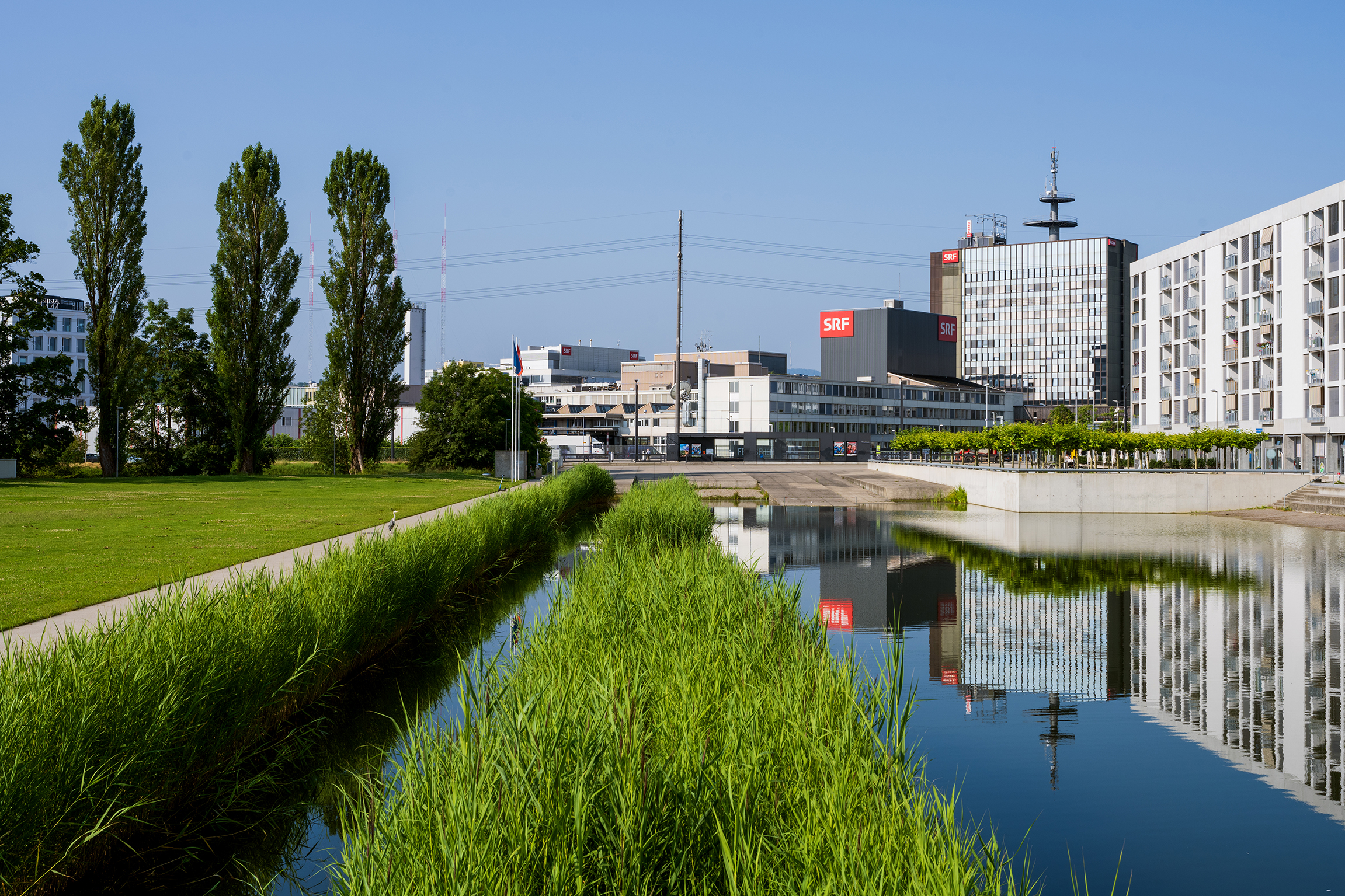 Studio LeutschenbachBlick vom Glattpark zum SRF2021Copyright: SRF/Oscar Alessio