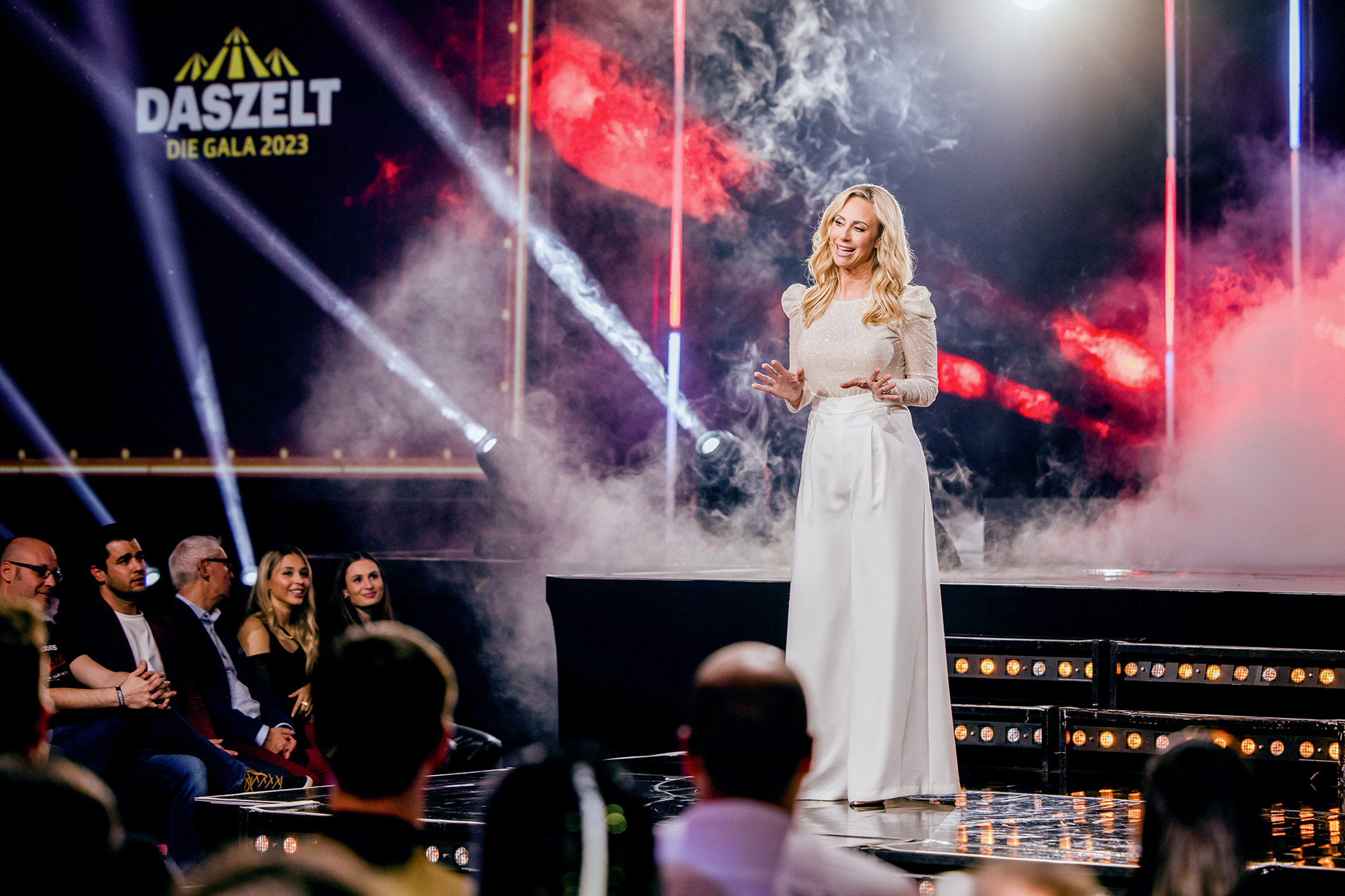 Das Zelt – Die Gala 2023Moderatorin Nicole Berchtold