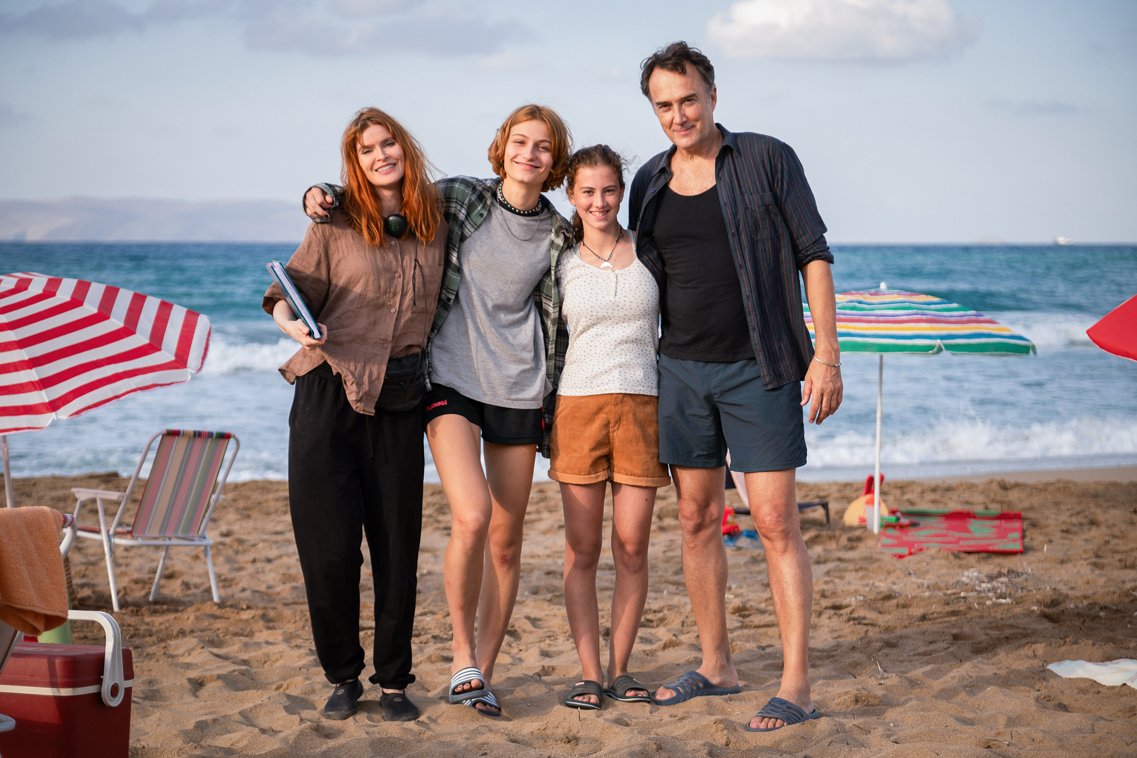 SistersLancierungsbildDas Ensemble  v.l.n.r. Lisa Brühlmann, Paula Rappaport, Malou Mösli und Carlos Leal2023Copyright: SRF/Zodiac Pictures