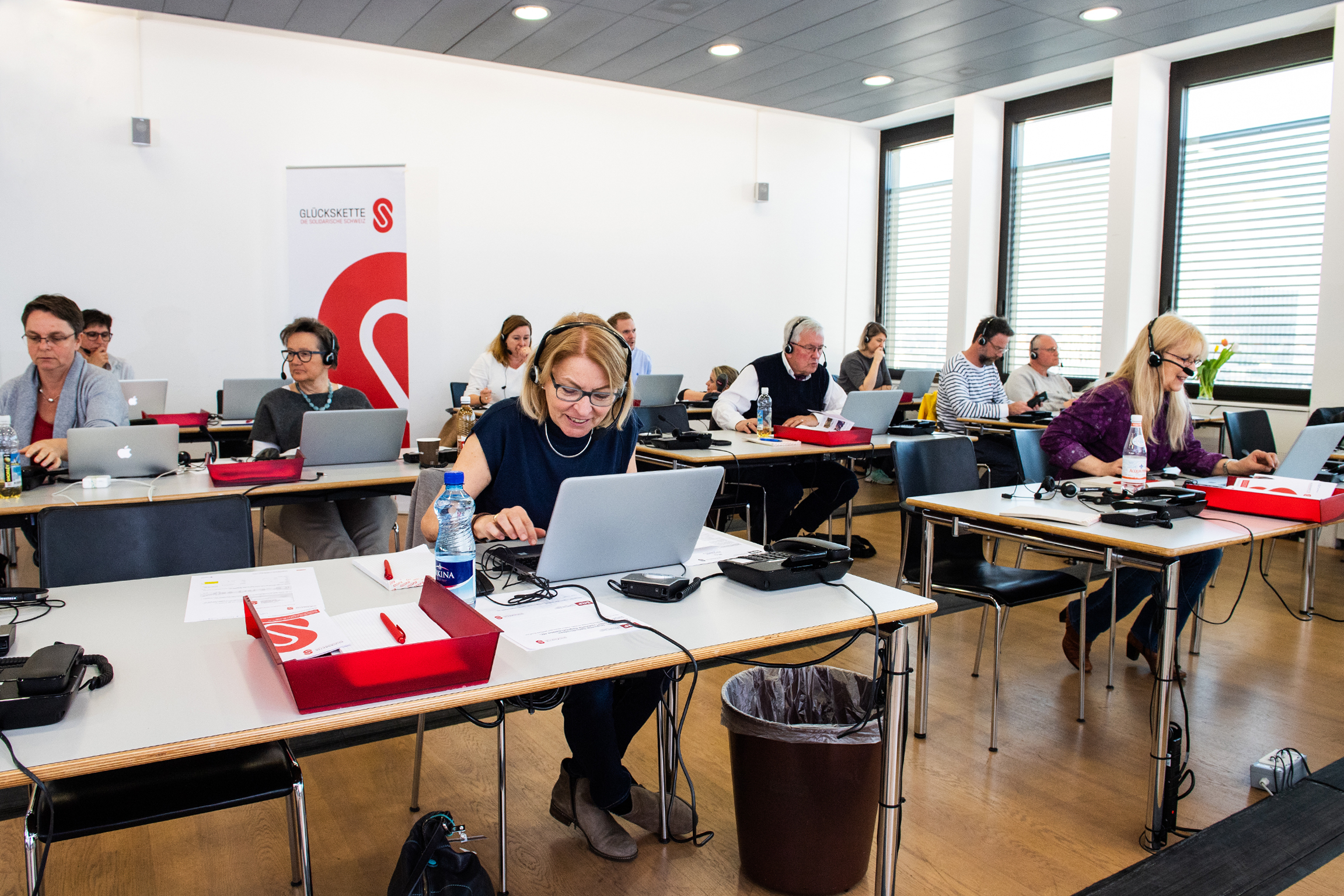 Glückskette SymbolbildBlick in die SpendenzentraleCopyright: SRF/Oscar Alessio