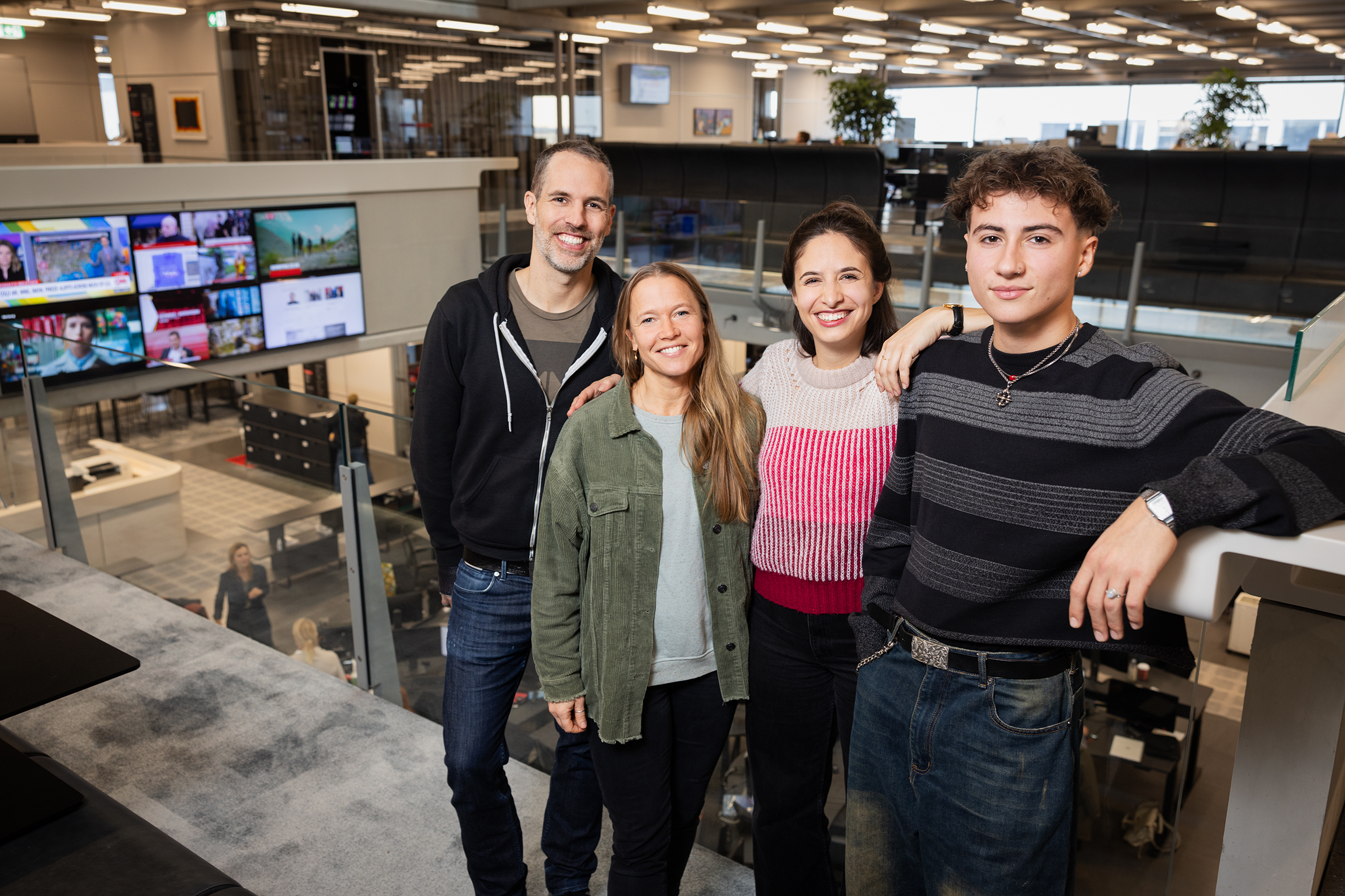 Video-Hosts SRF NewsArthur Honegger (10vor10), Vera Zingg (Team Digitale Videos), Deniz Kurtogullari (Team Digitale Videos), Leon Morson (Tiktok-Team SRF News)Copyright: SRF/Gian Vaitl