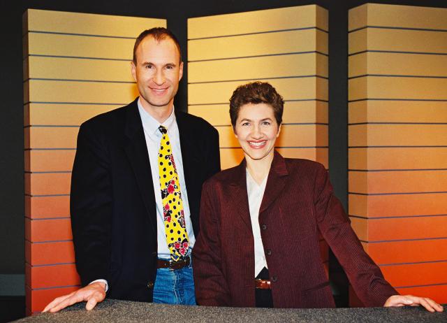 Puls Redaktionsleiter und Moderator Steffen Lukesch mit Moderatorin Marianne Erdin im Puls-Studio 1995 