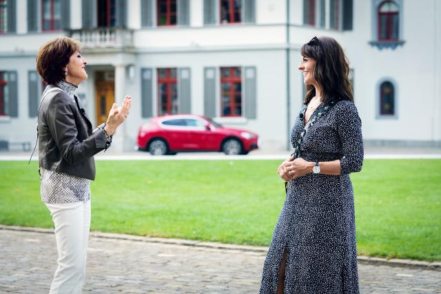 Happy Birthday, Paola Felix! Paola Felix besucht mit Sandra Studer (r.) ihre Geburts- und Heimatstadt St. Gallen