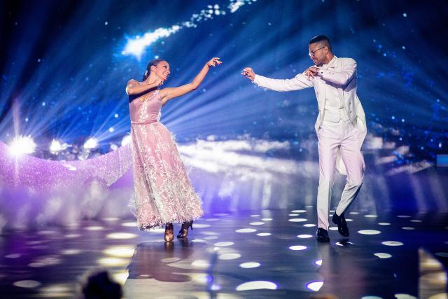Darf ich bitten? - Stars tanzen durch die Zeit Halbfinale Sendung vom 10.10.2020 Jesse und sein Tanzcoach Flavia Landolfi