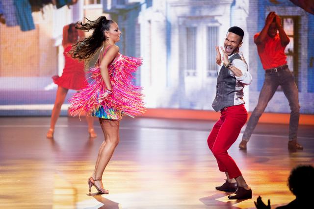 Darf ich bitten? - Stars tanzen durch die Zeit Halbfinale Sendung vom 10.10.2020 Jessi und sein Tanzcoach Flavia Landolfi