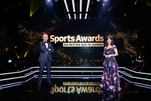 Sports Awards – Die Besten aus 70 JahrenDie Moderatoren Rainer Maria Salzgeber und Sandra StuderCopyright: SRF/Valeriano Di Domenico