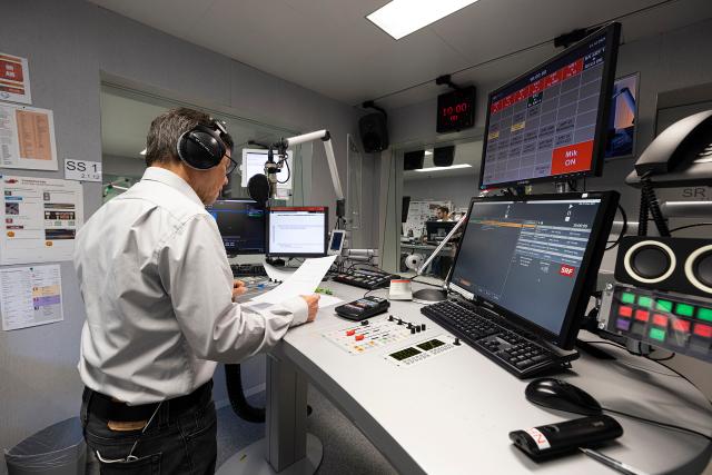 Radio SRF, letzte Nachrichten aus dem Radiostudio Bern am Mittwoch 1. Dezember 2021.Christian Lüscher spricht die letzten Nachrichten aus dem Radiostudio Bern.