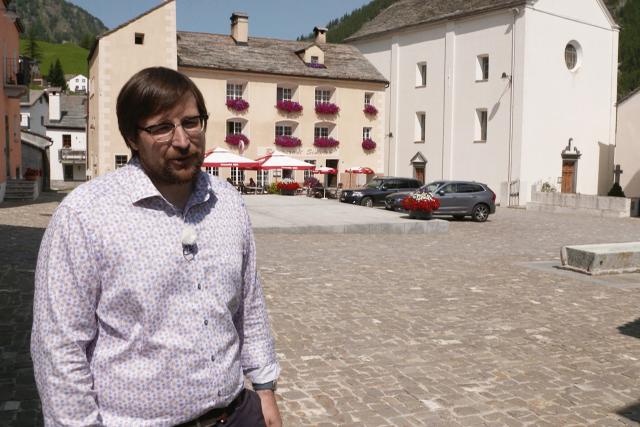 Reporter Simplon Dorf sucht Nachwuchs Gemeindepräsident Sebastian Arnold will das Dorf modernisieren.