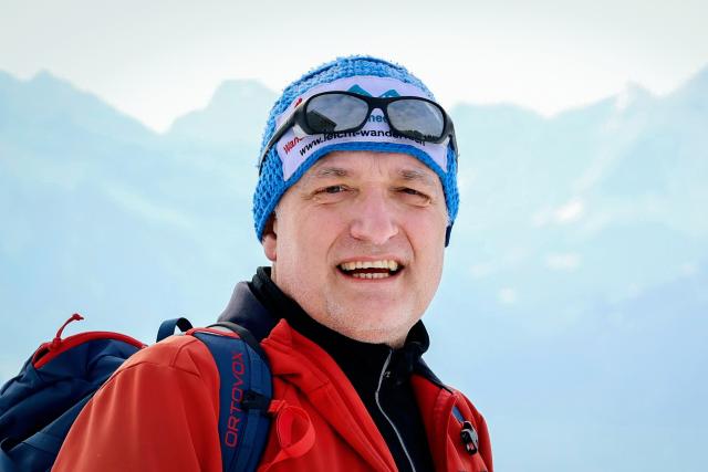 Treffpunkt Radio SRF 1 Eisige Ausflugsziele mit dem Outdoor-Reporter SRF 1 Outdoor-Reporter Marcel Hähni liebt den Wintersport. 2022