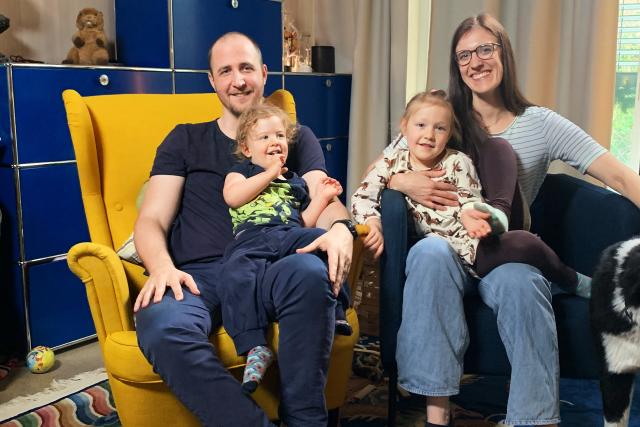 SRF bi de Lüt – Familiensache Spezial Jan und Iren Kuhn mit Sohn Lio und Tochter Mia 2022