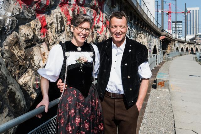 SRF bi de Lüt - Landfrauenküche Spezial: Frühlingsfest Christa und Bernhard Krähenbühl aus Oberhünigen BE 2022