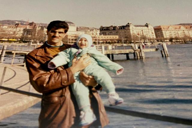 Reporter Enes Kanter Freedom – Der Preis der Freiheit Mehmet Kanter mit seinem Sohn Enes