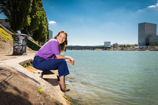 G&G – Gesichter und Geschichten Das Aarekind und der Rhein Anna Rossinelli am Rhein in Basel 2022