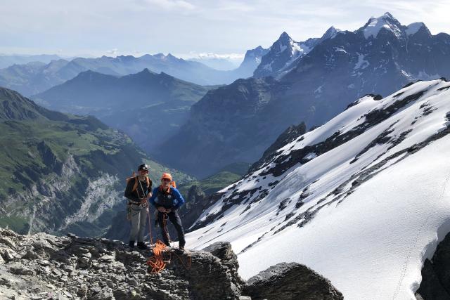 «Hoch hinaus: Die Schweiz über 3000 Metern»: Jonas Schild (l.) und Stephan Siegrist (r.) (Folge 2)