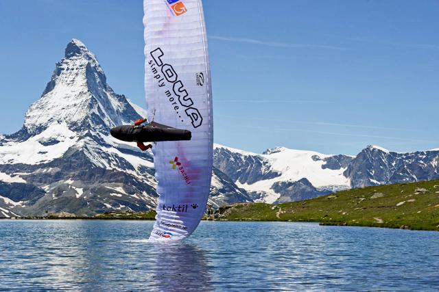 Keep on FlyingFolge 1Vor dem Matterhorn: Chrigel MaurerCopyright: SRF/Matthias Lüscher