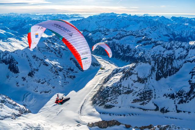 Keep on FlyingFolge 1Über den Alpen: Chrigel MaurerCopyright: SRF/Matthias Lüscher