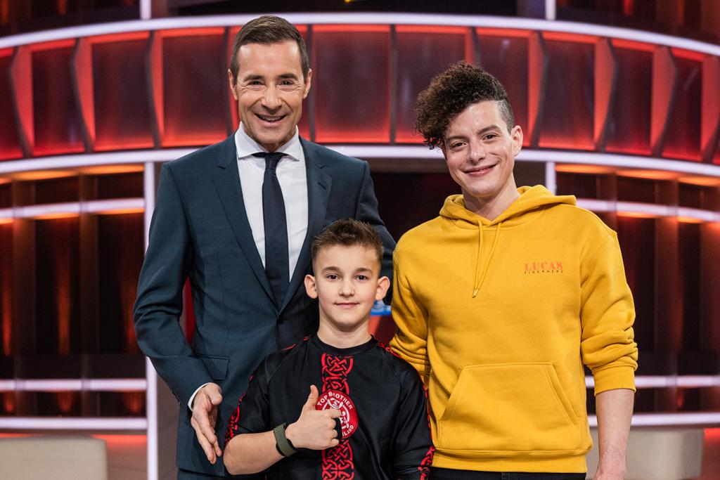 «Klein gegen Gross» mit Lucas Fischer Medienportal SRF «Klein gegen Gross» mit Lucas Fischer Medienportal SRF