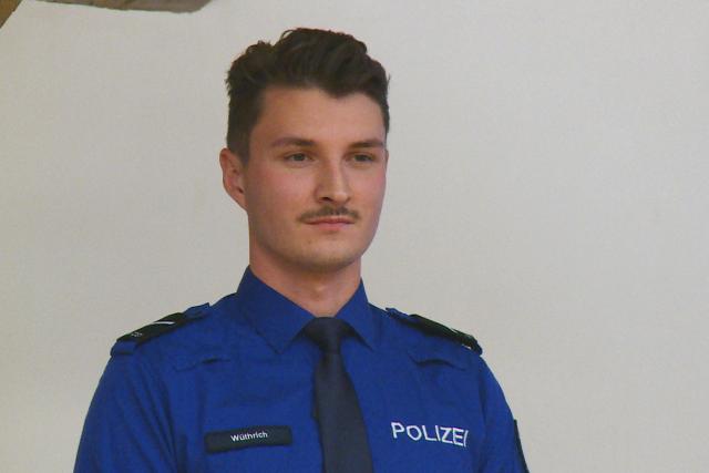 ReporterDie PolizeischülerDer Baselbieter Nando Wüthrich will Polizist werden.Copyright: SRF